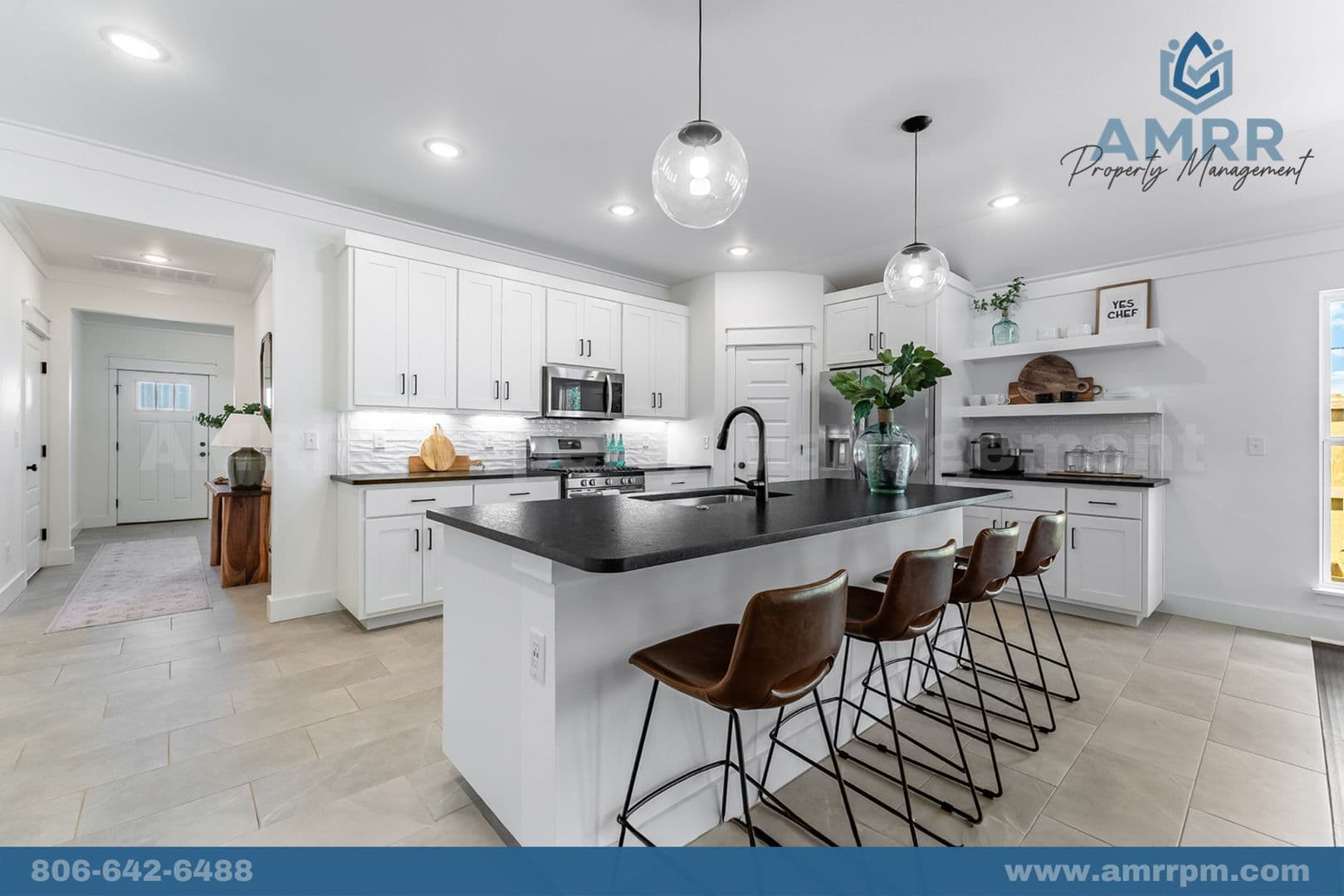 Bentonville House: 8720 Majestic Rd