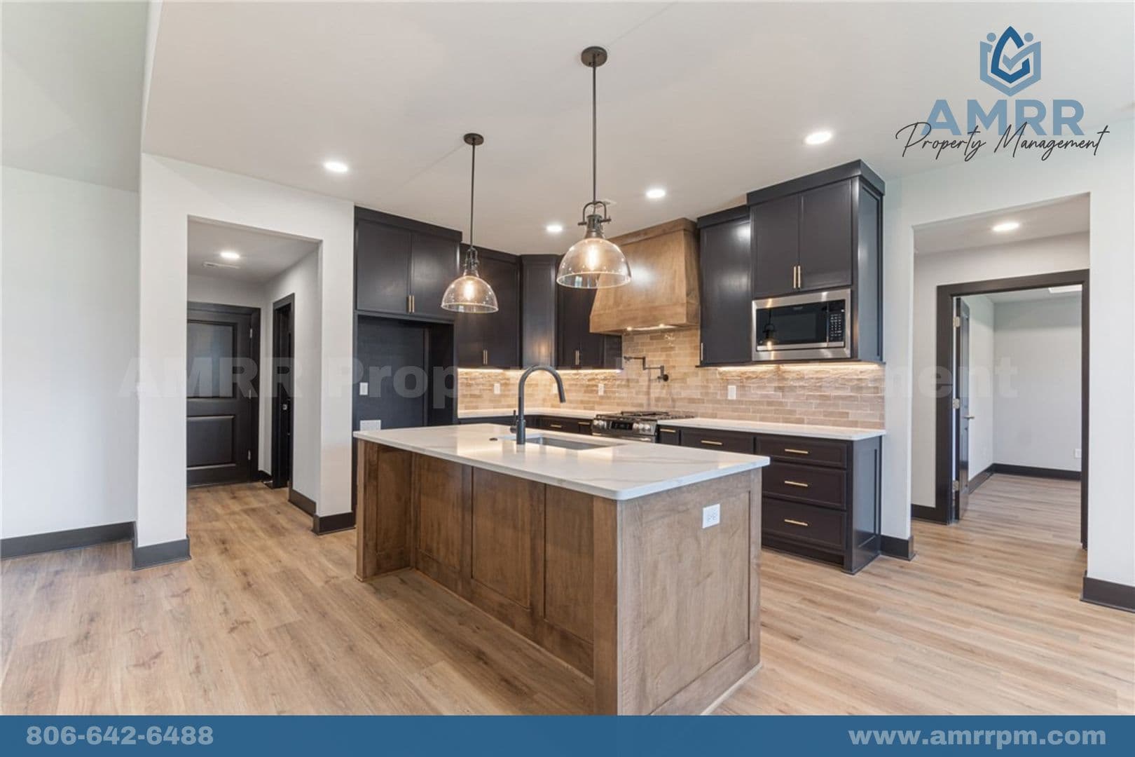 Pea Ridge House: 2612 Fairway Cir