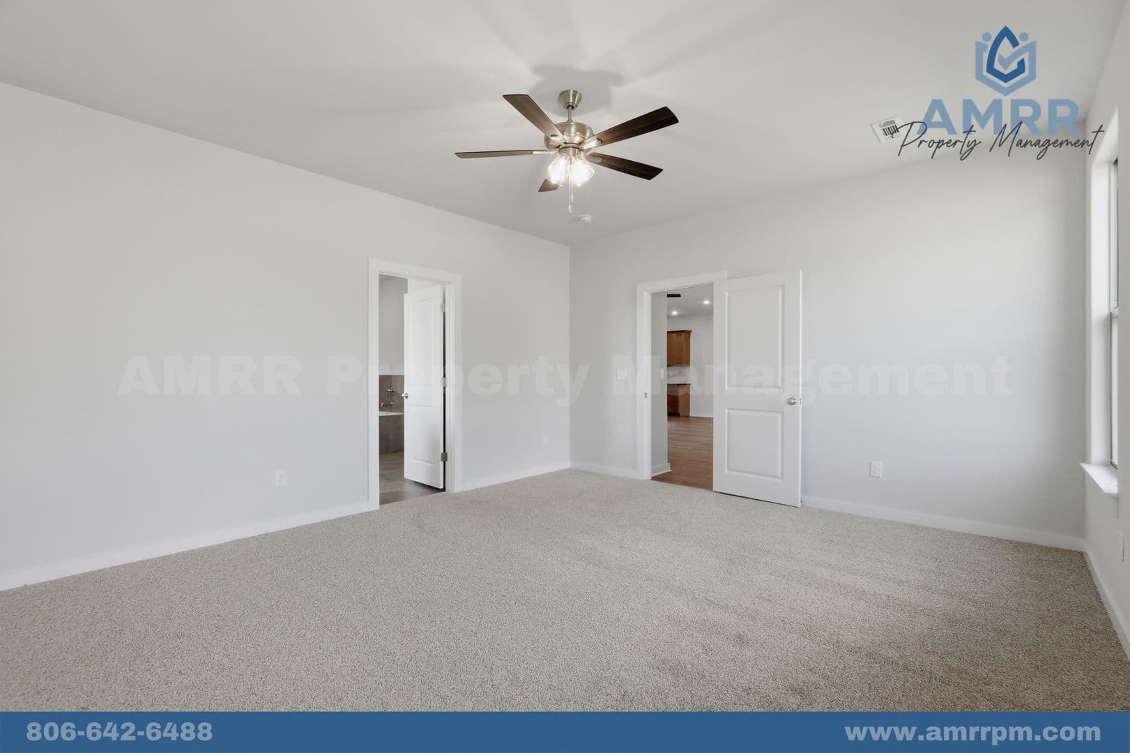 Siloam Springs House: 2301 N Lexington St