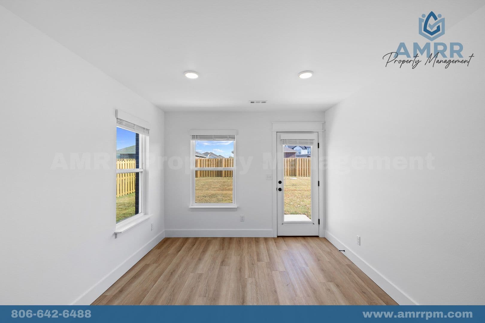 Pea Ridge House: 1806 Farmer St