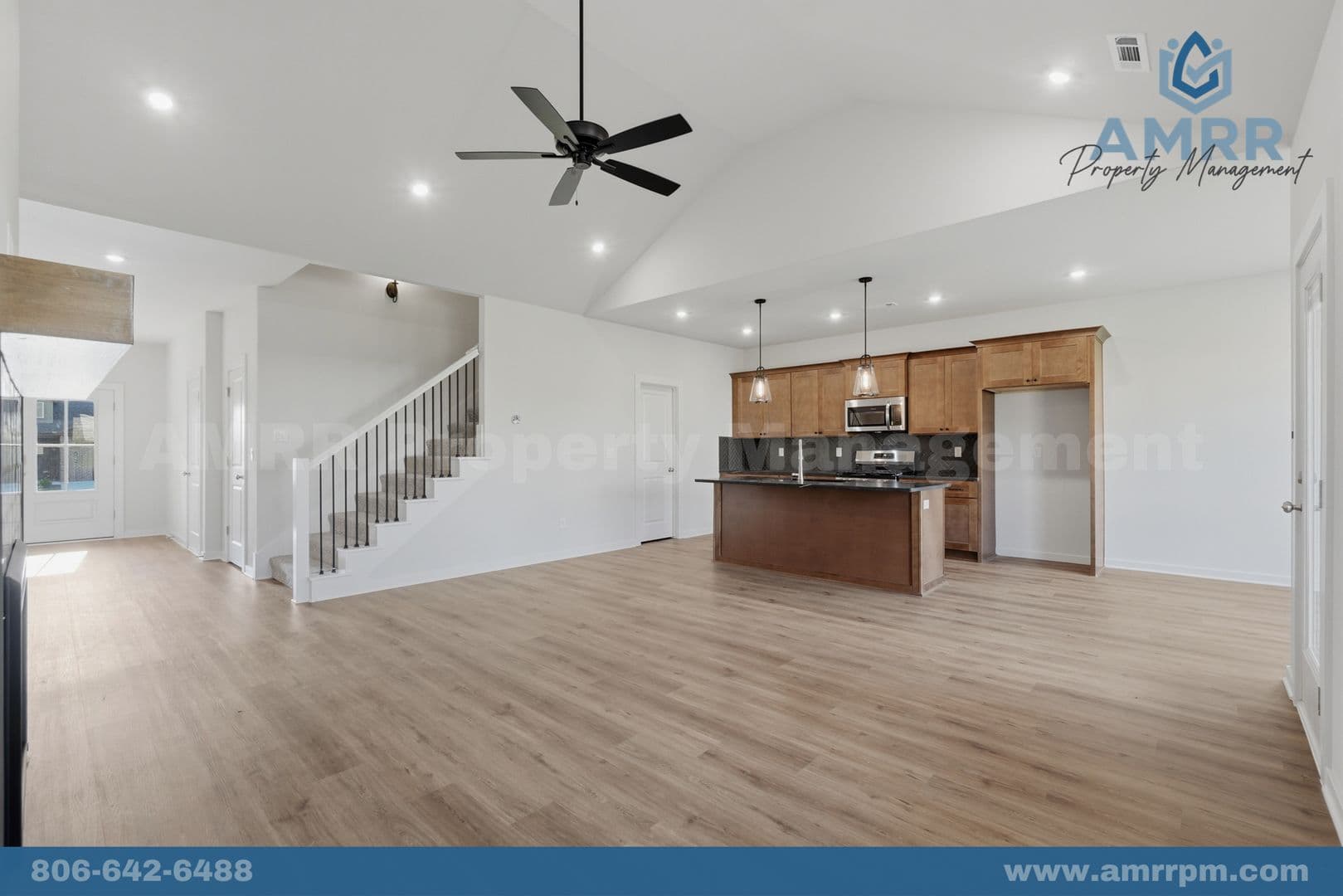 Siloam Springs House: 2307 N Lexington St