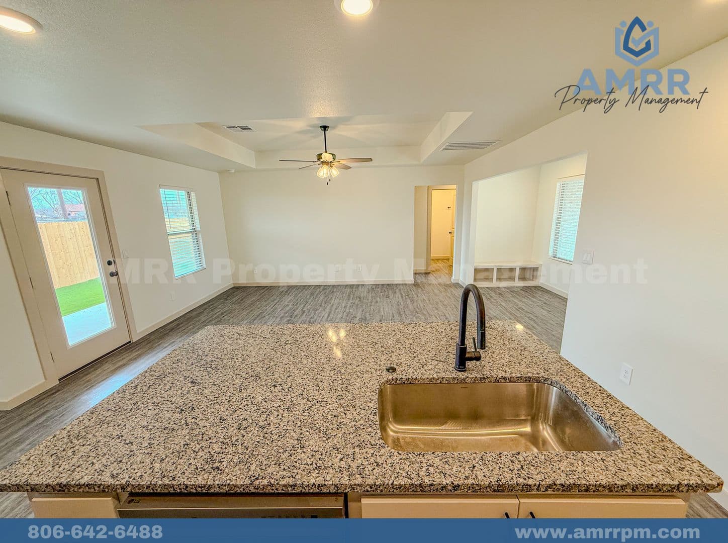 Lubbock House: 304 E 80th St