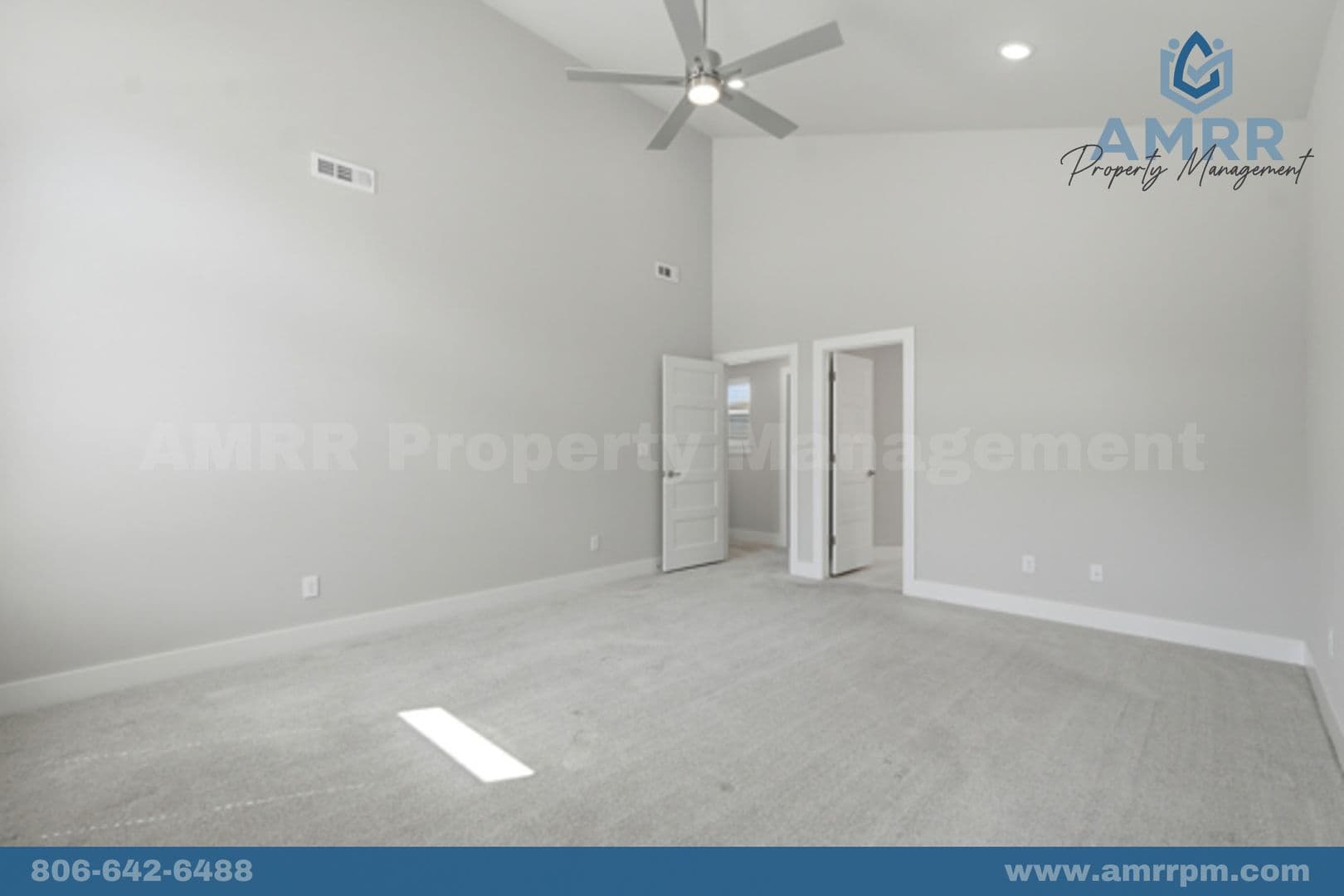 Pea Ridge House: 1124 Bunker Dr