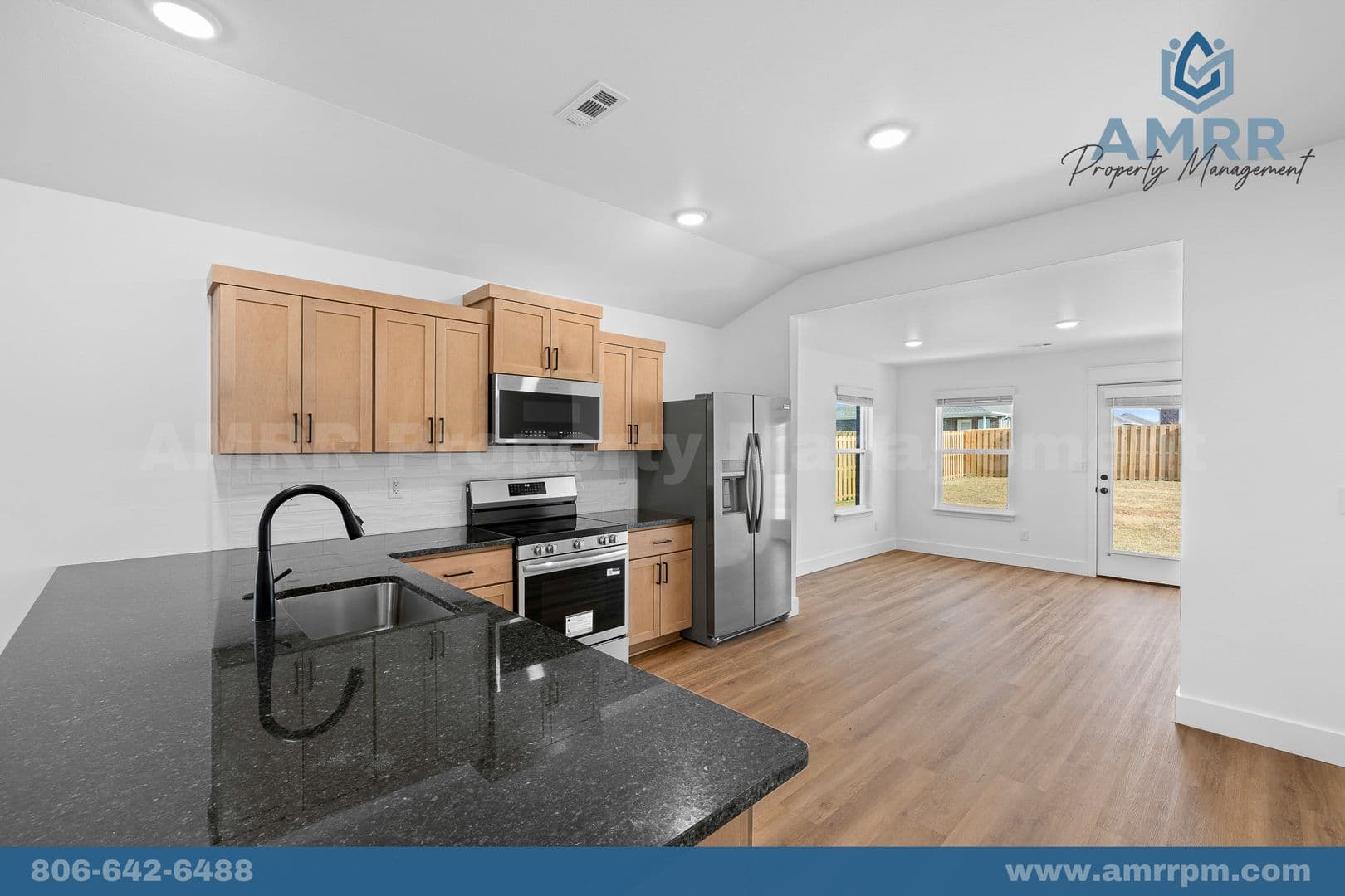 Pea Ridge House: 1806 Farmer St