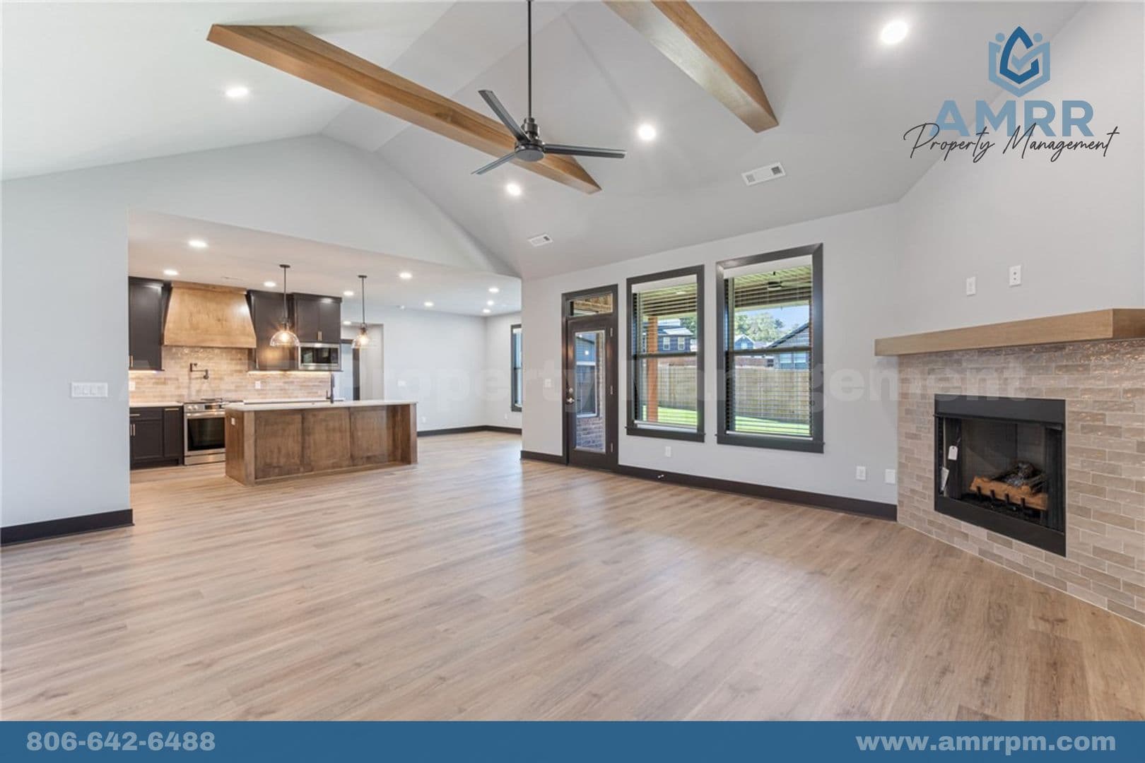 Pea Ridge House: 2612 Fairway Cir