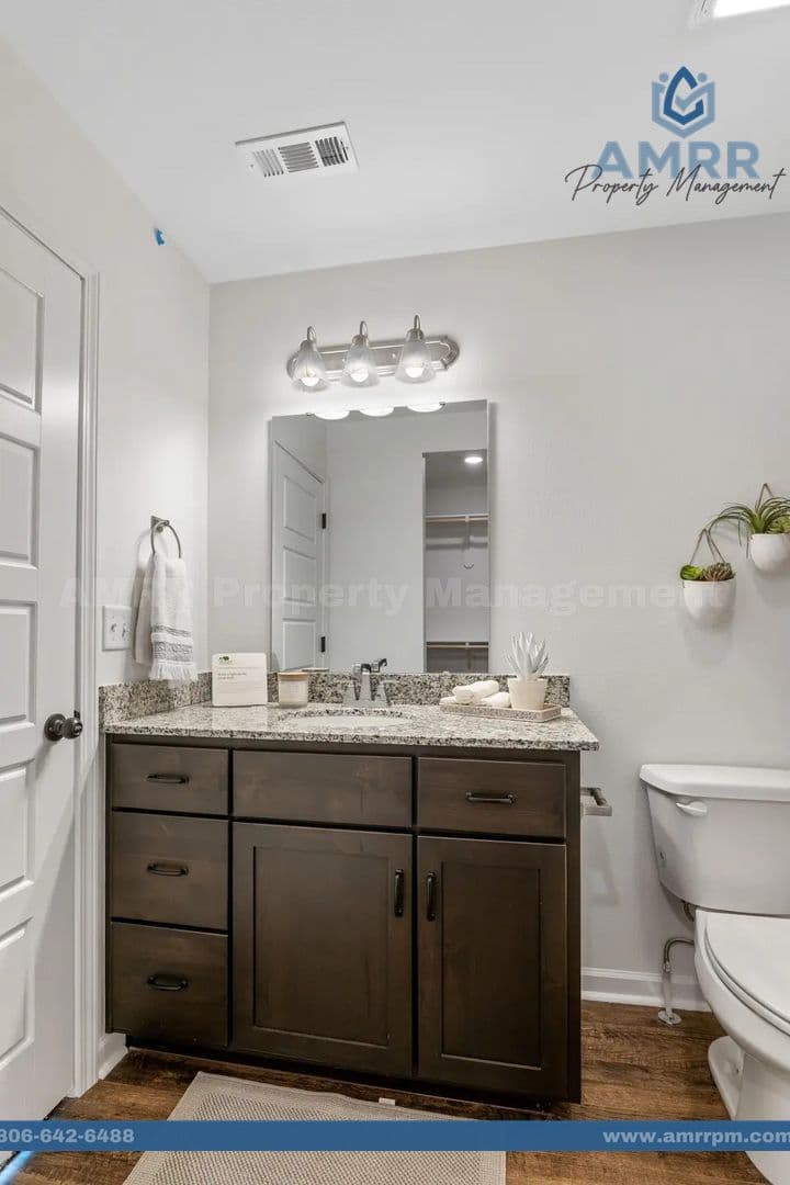Decatur House: 1509 Prosper Ave