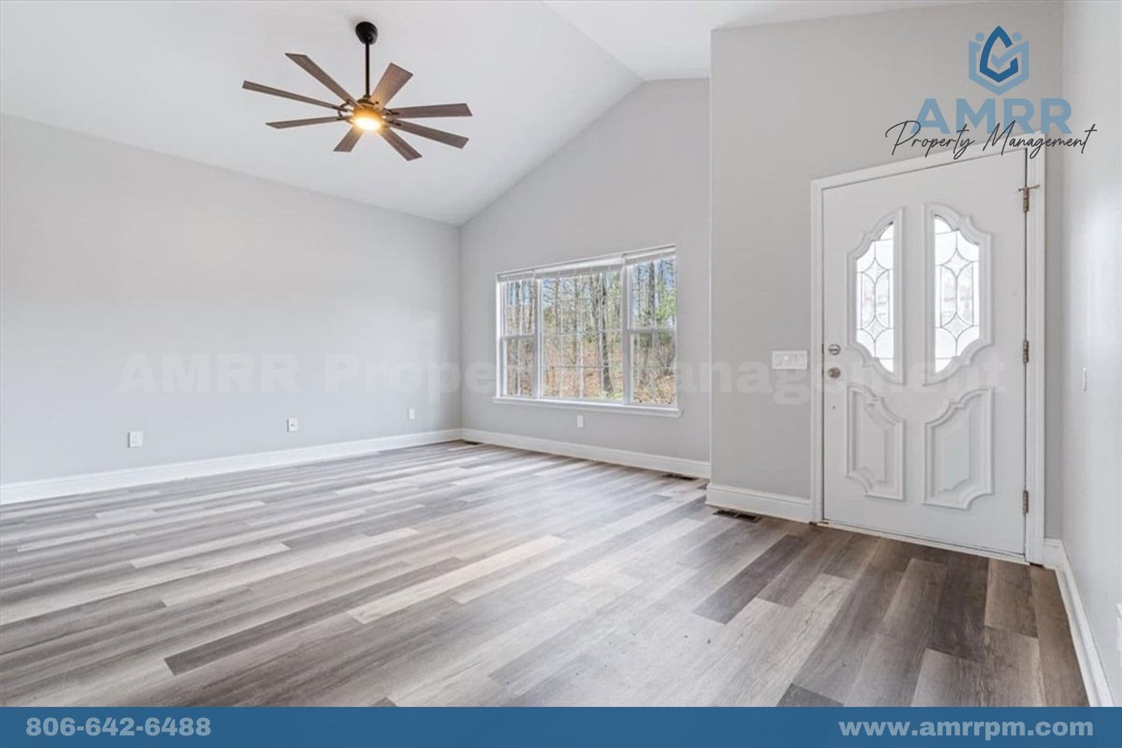 Bella Vista House: 4 Boxford Ln