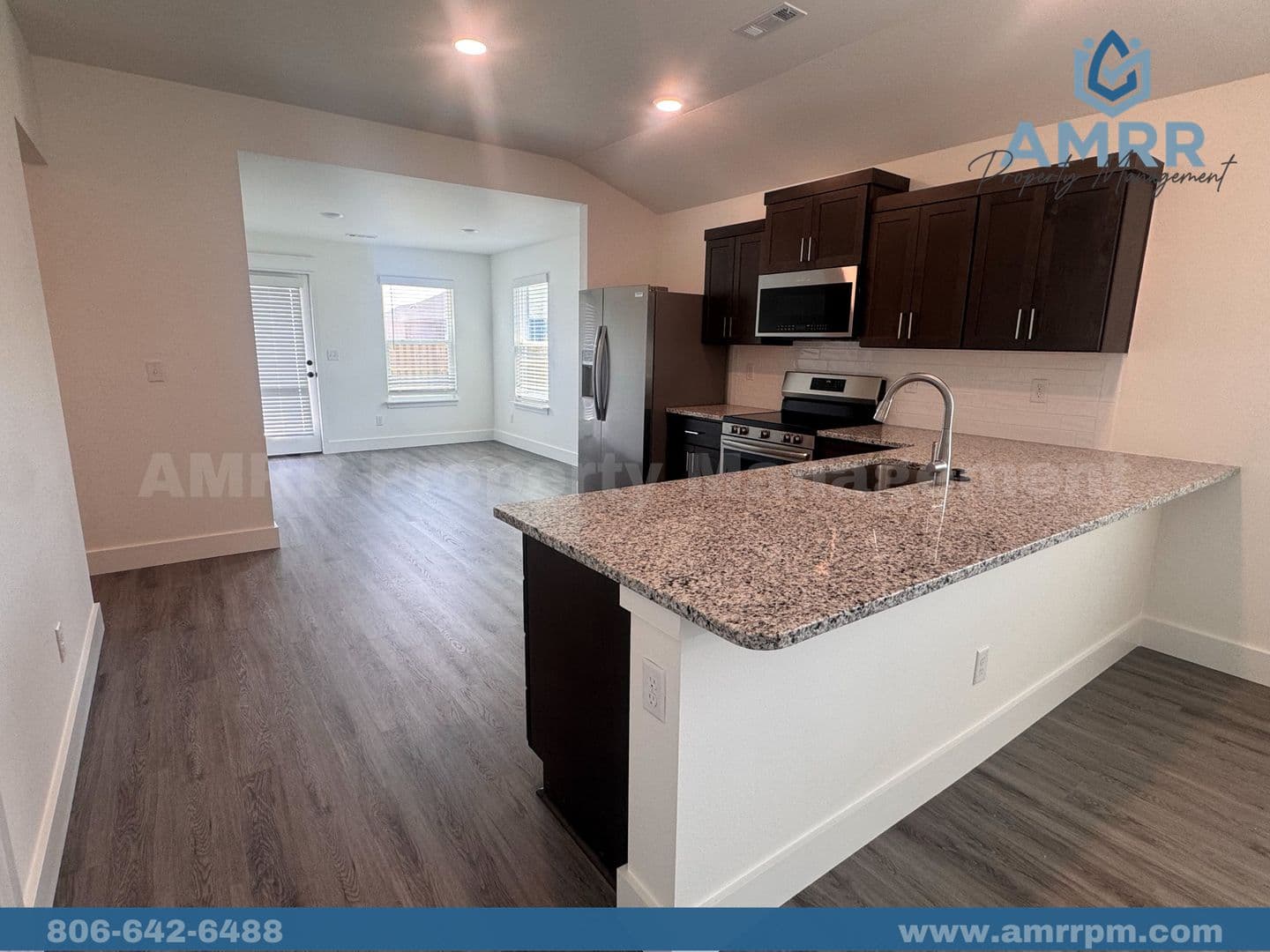 Pea Ridge House: 1809 Silk St