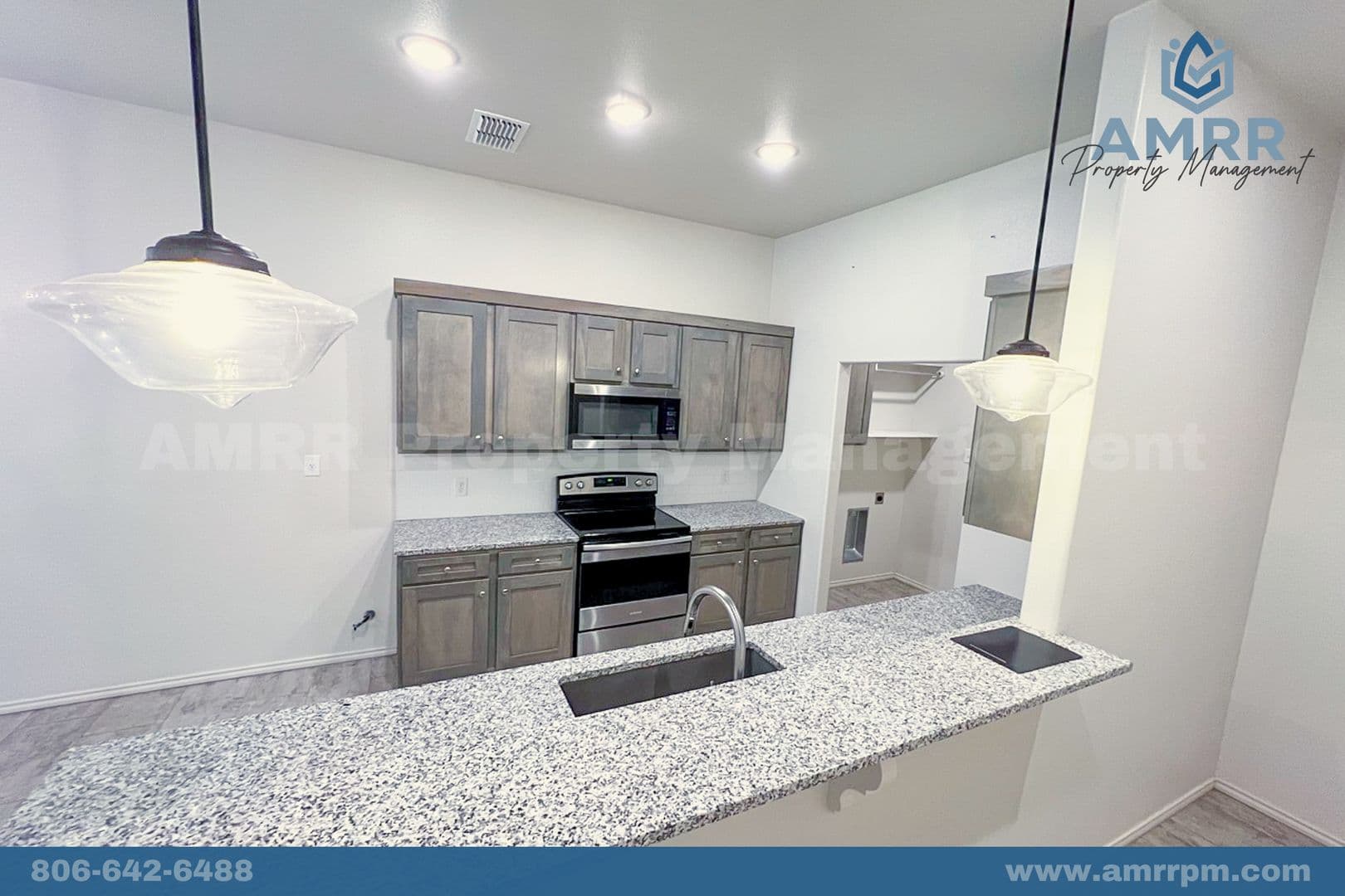 Wolfforth Townhome: 1120 N 7th Street