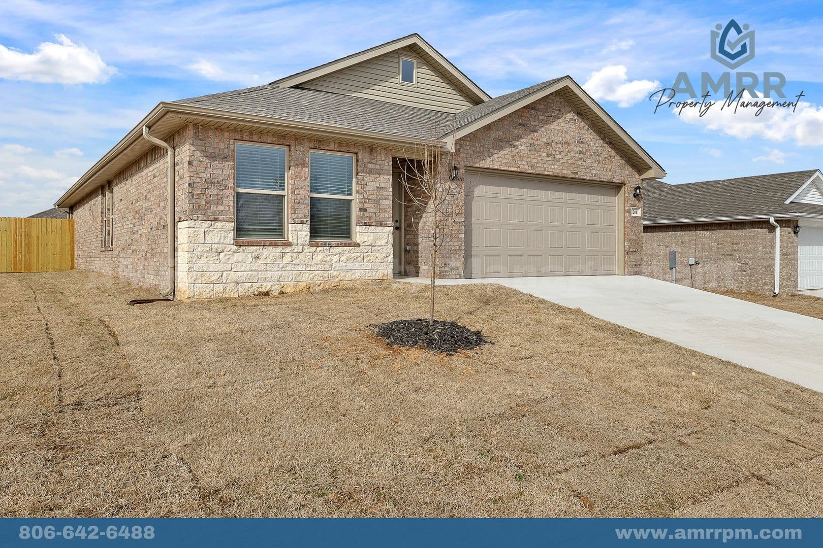 Gentry House: 201 SW Vicki St