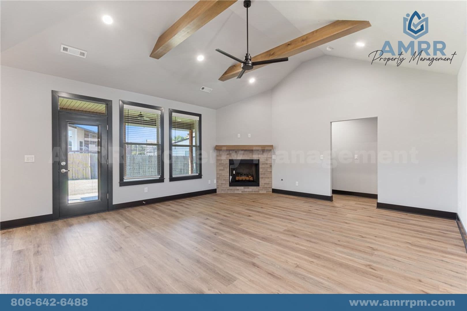 Pea Ridge House: 2612 Fairway Cir