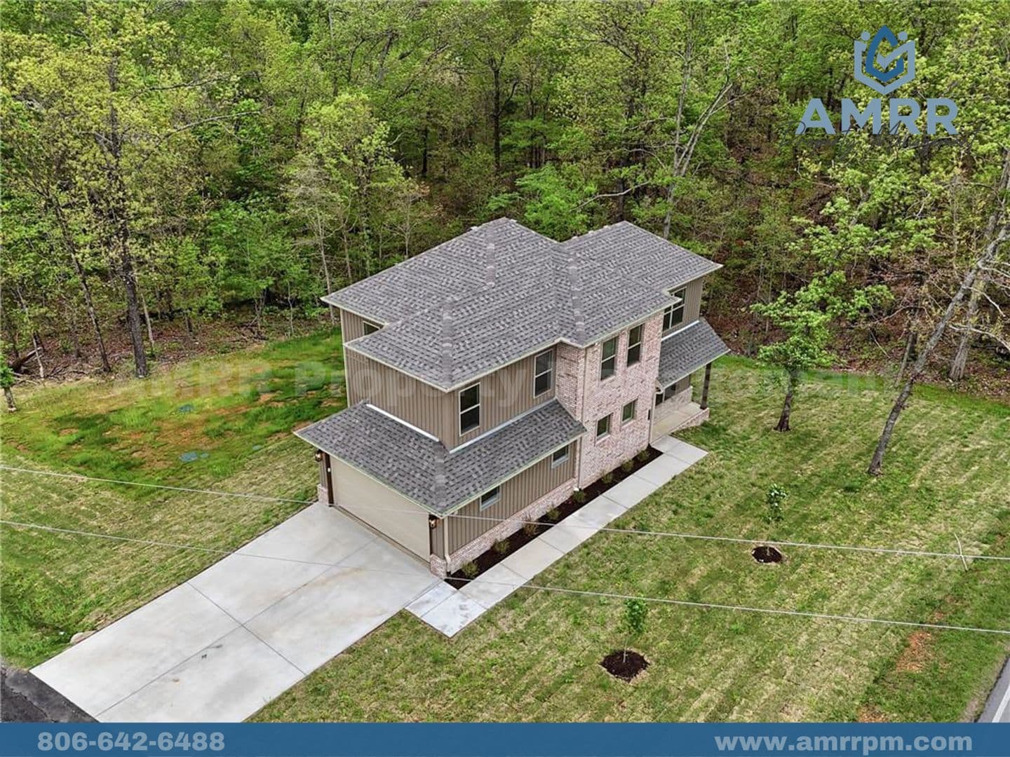 Bella Vista House: 276 Kinross Dr