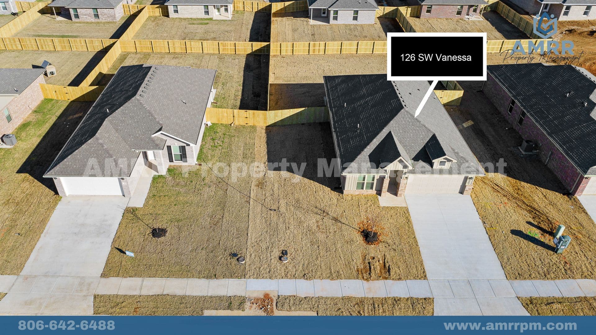 Gentry House: 126 SW Vanessa St