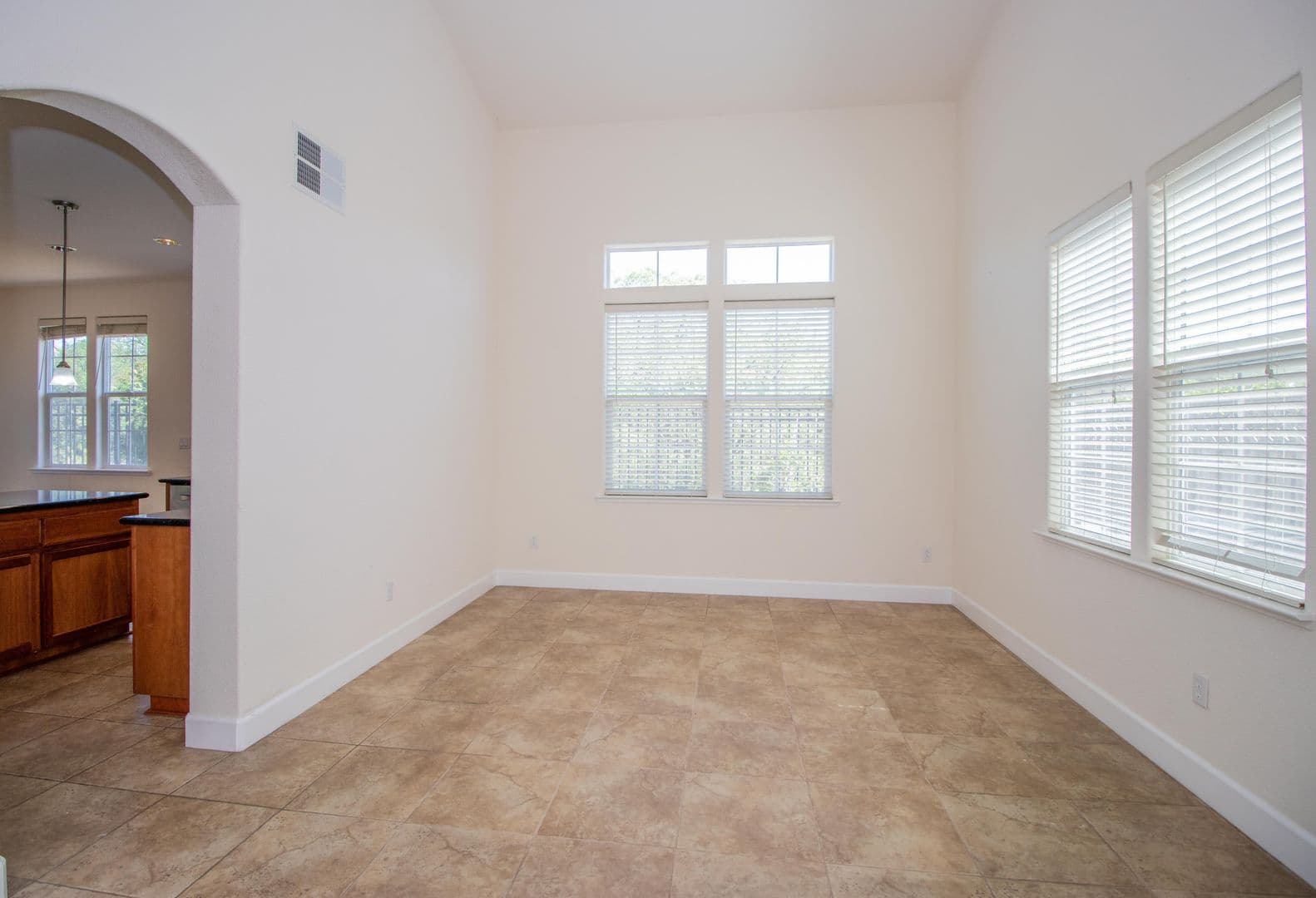 Vallejo House: 6239 Newhaven Ln