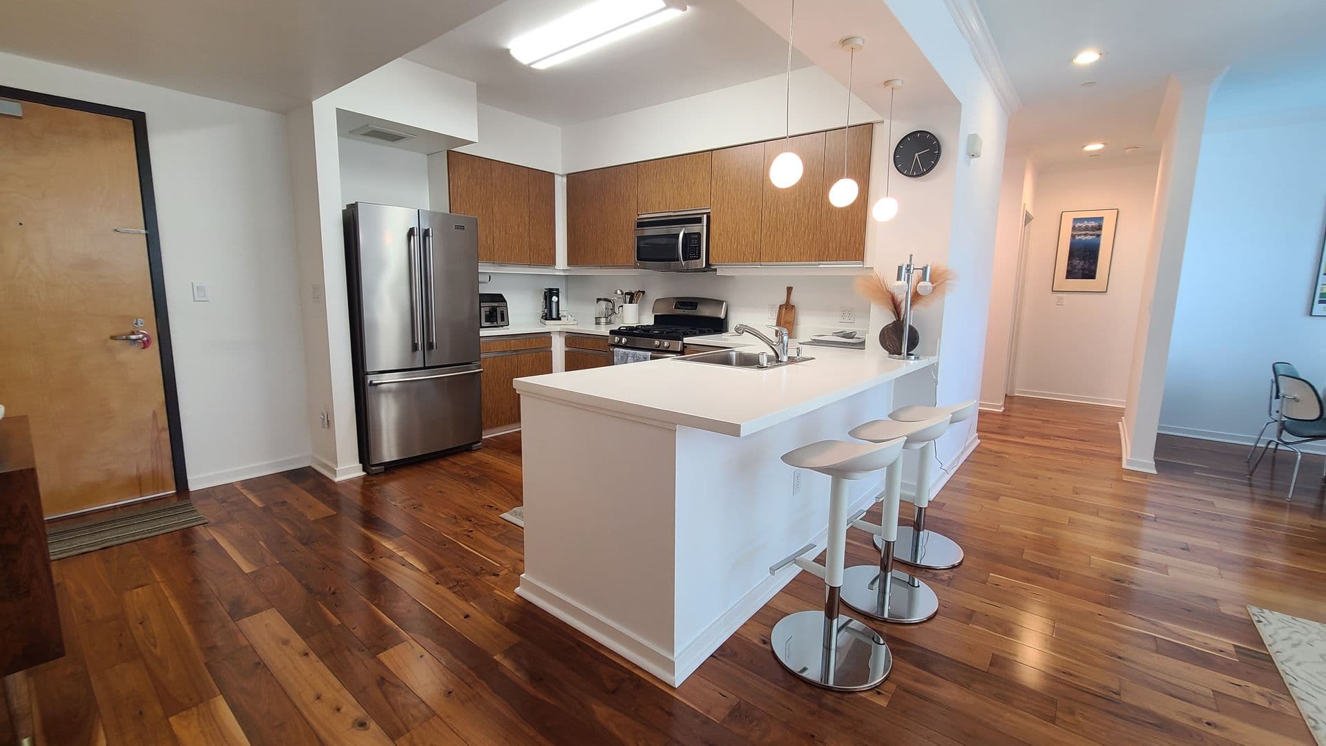 San Francisco House: 5800 3rd Street #1418
