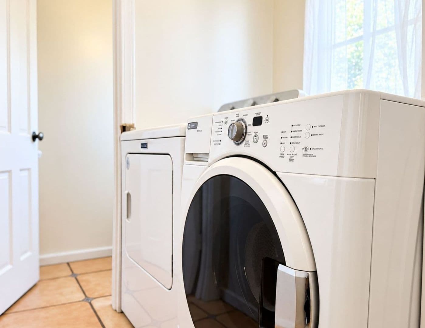 Berkeley Condo: 1739 Spruce St