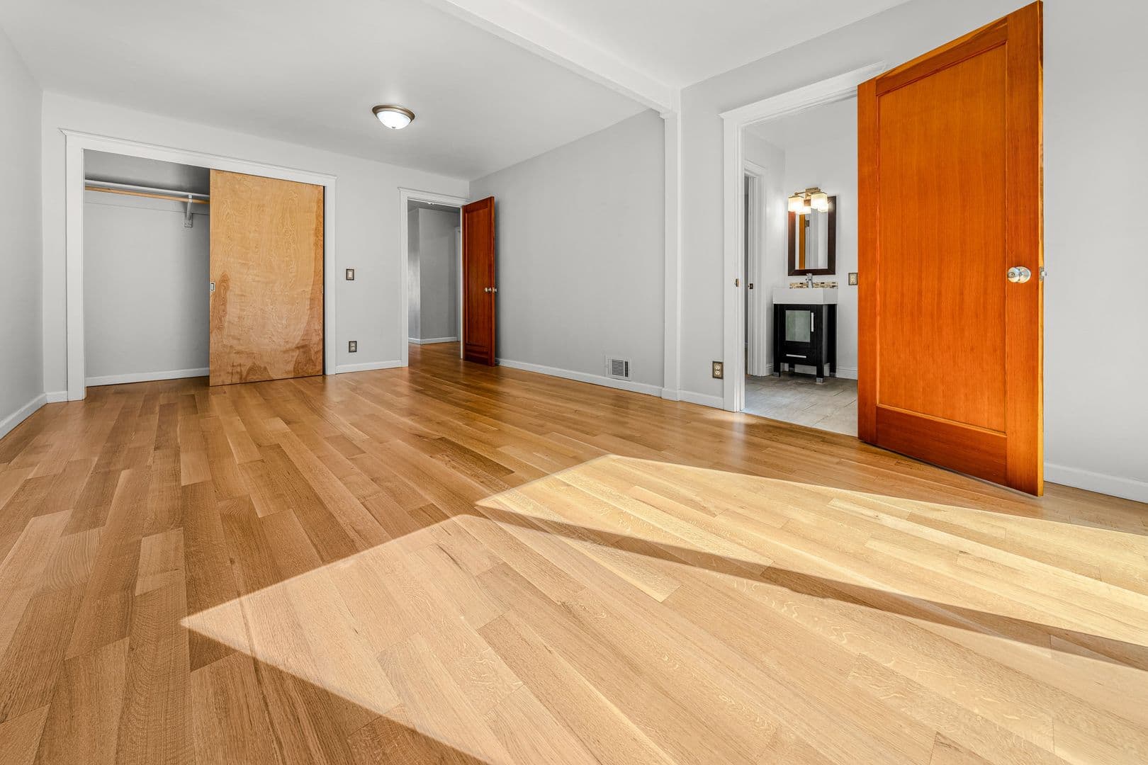 San Francisco House: 44 Bradford Street
