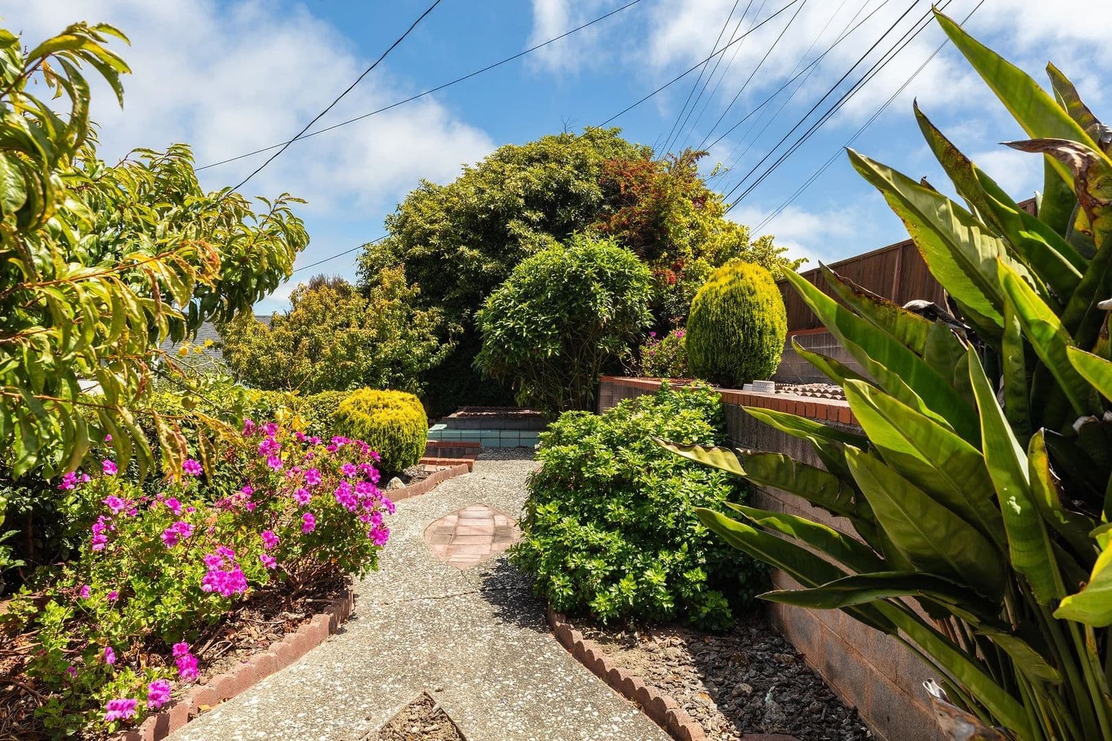 South San Francisco House: 460 Valverde Drive