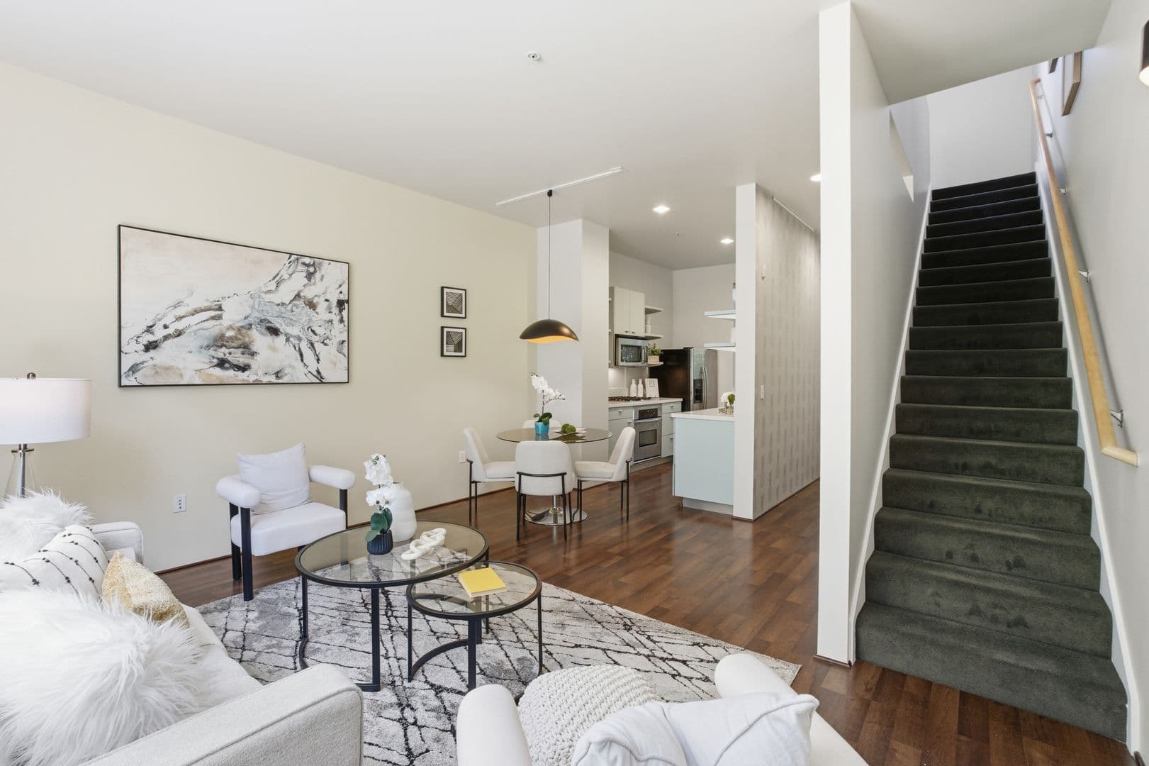 Oakland Condo: 1253 Pine St