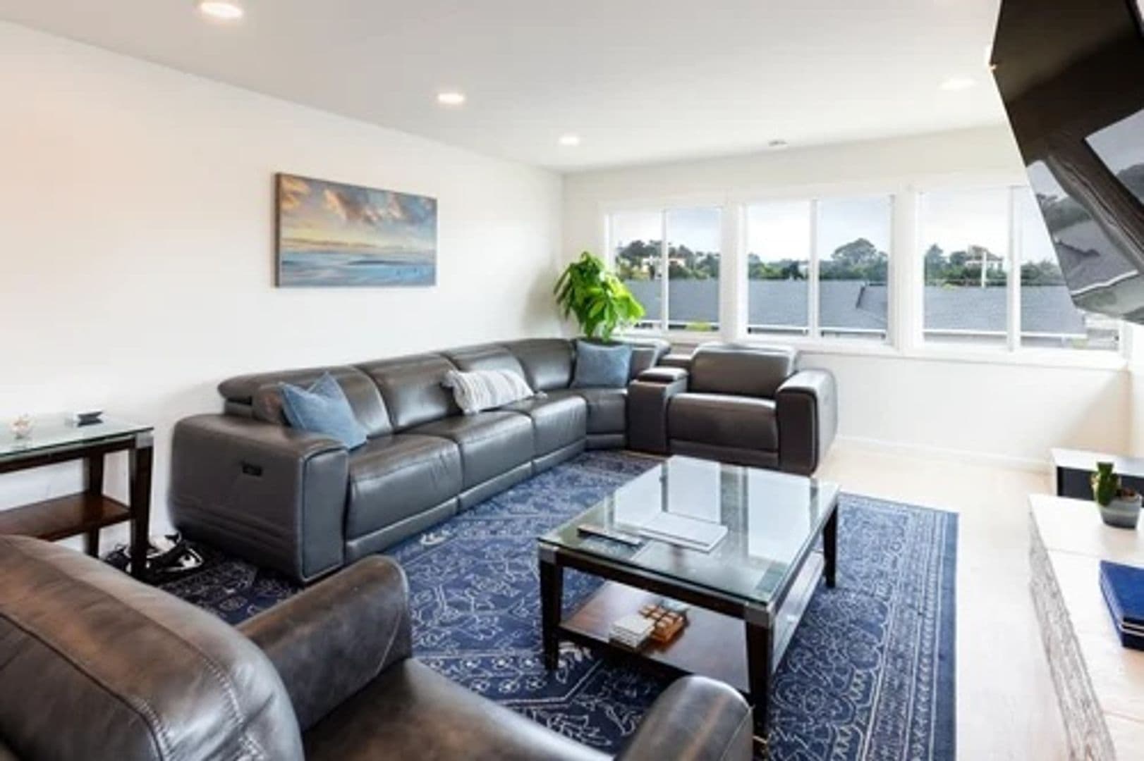 South San Francisco House: 460 Valverde Drive