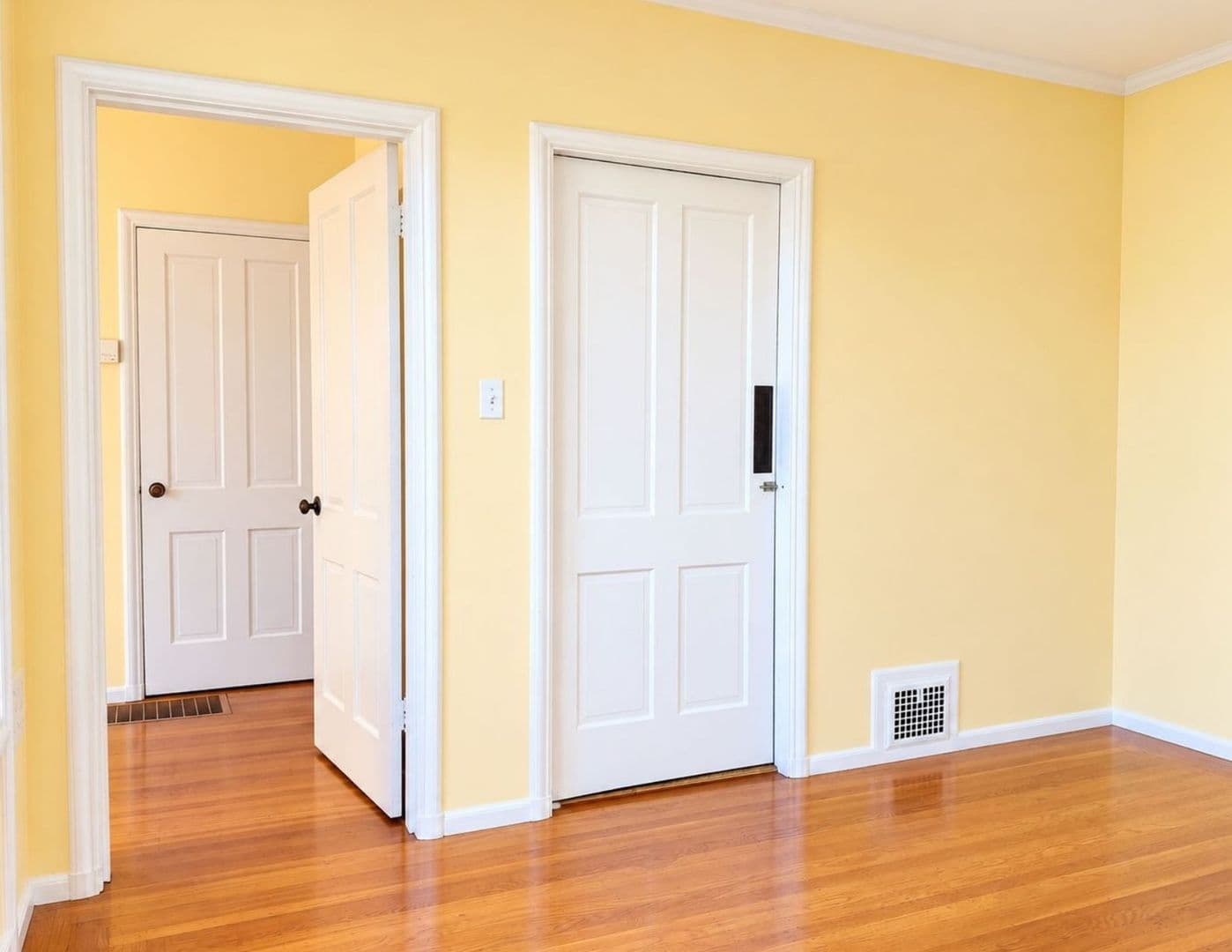 Berkeley Condo: 1739 Spruce St