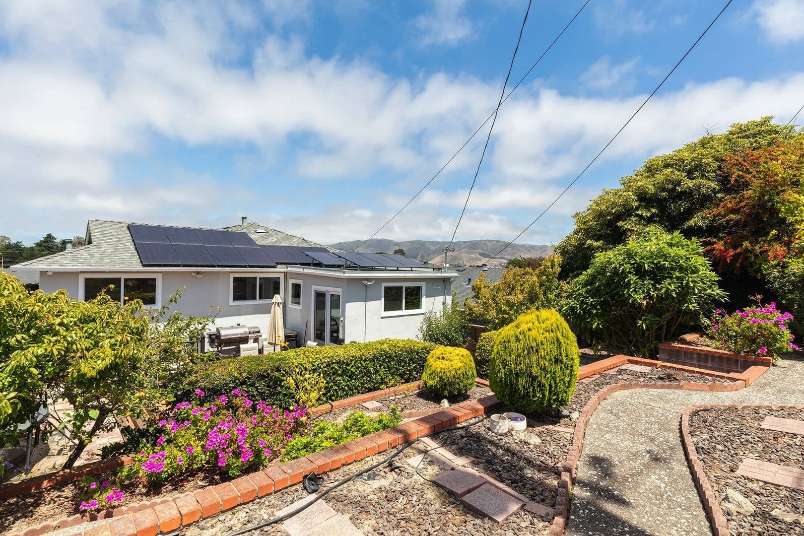 South San Francisco House: 460 Valverde Drive