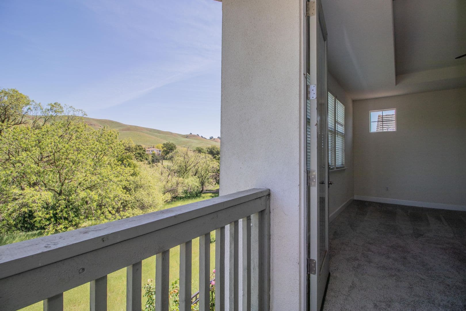 Vallejo House: 6239 Newhaven Ln