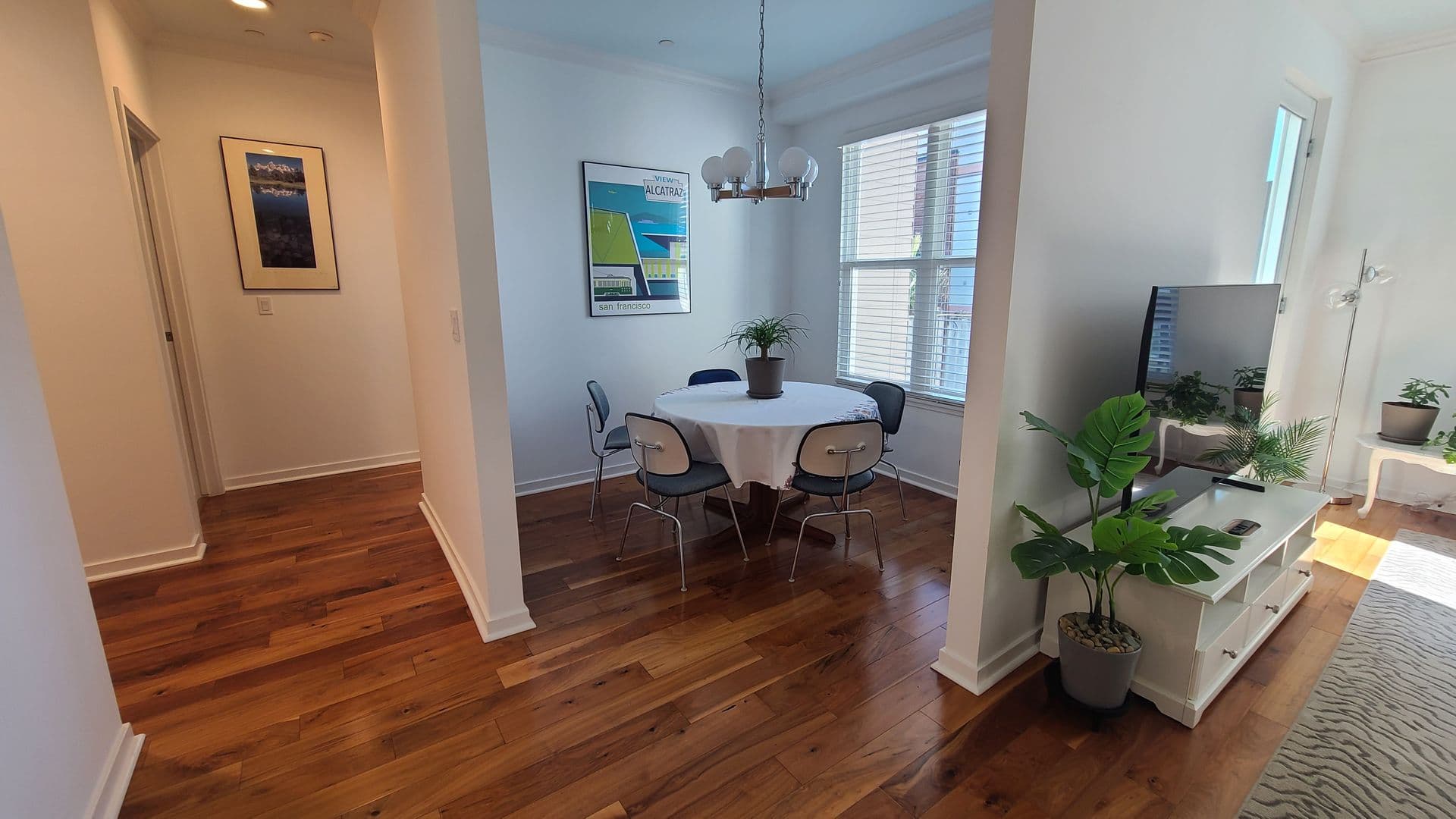 San Francisco House: 5800 3rd Street #1418