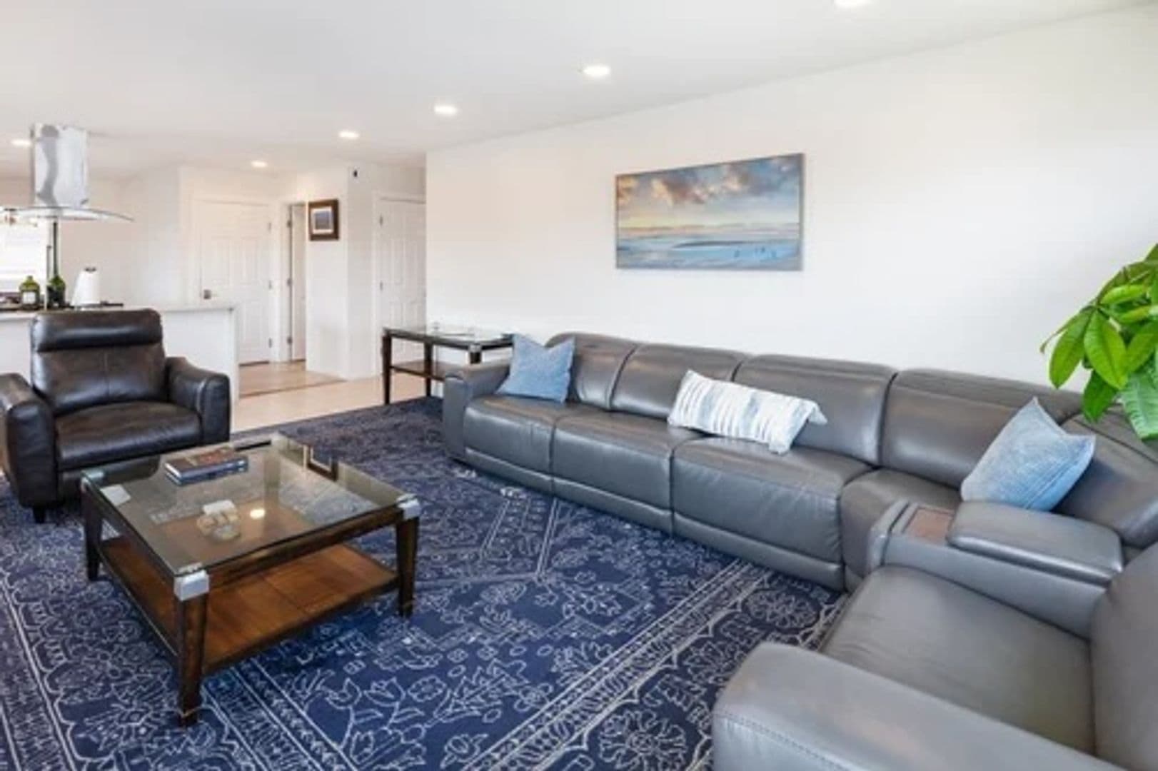 South San Francisco House: 460 Valverde Drive
