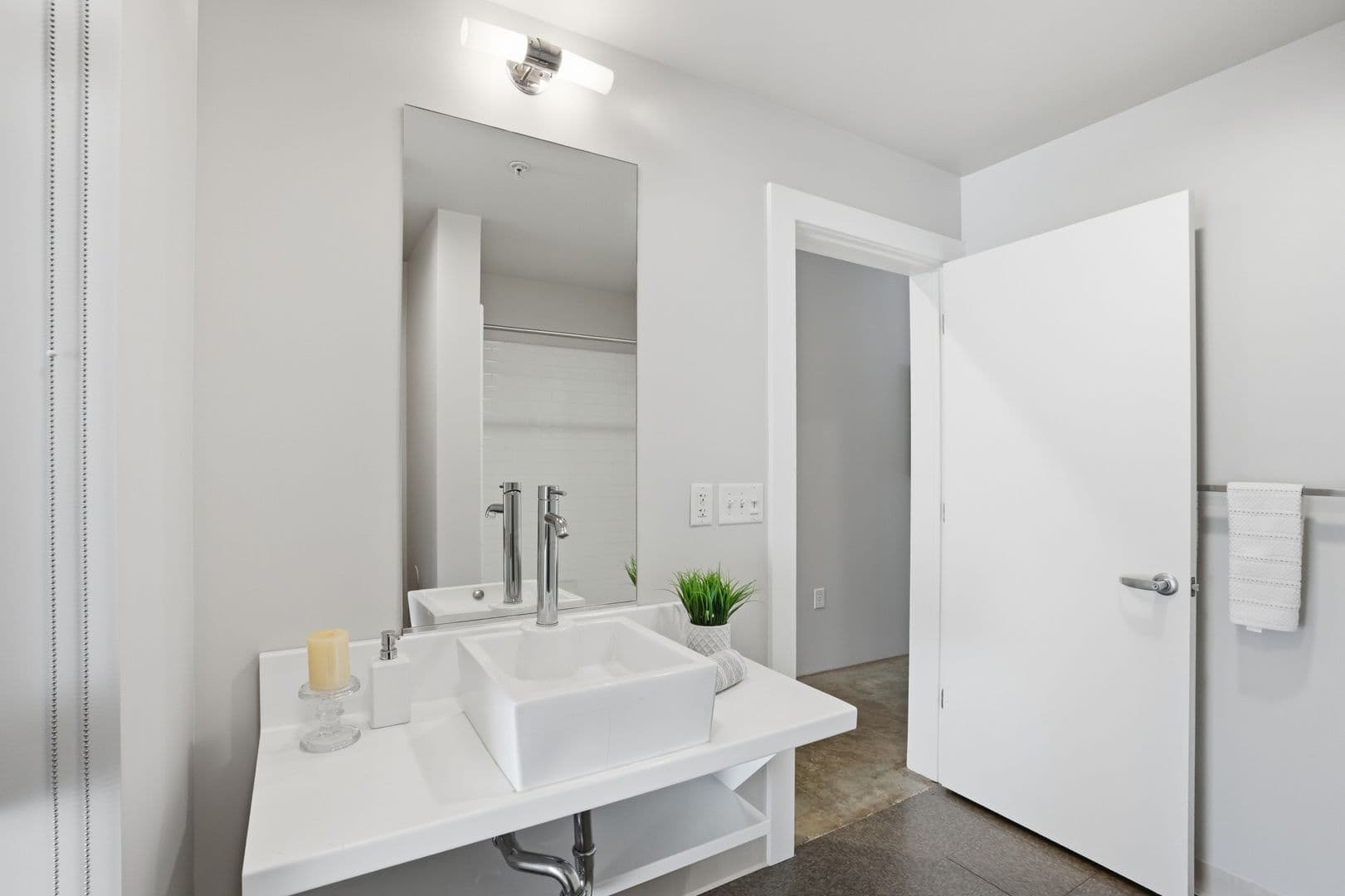 Oakland Condo: 1253 Pine St