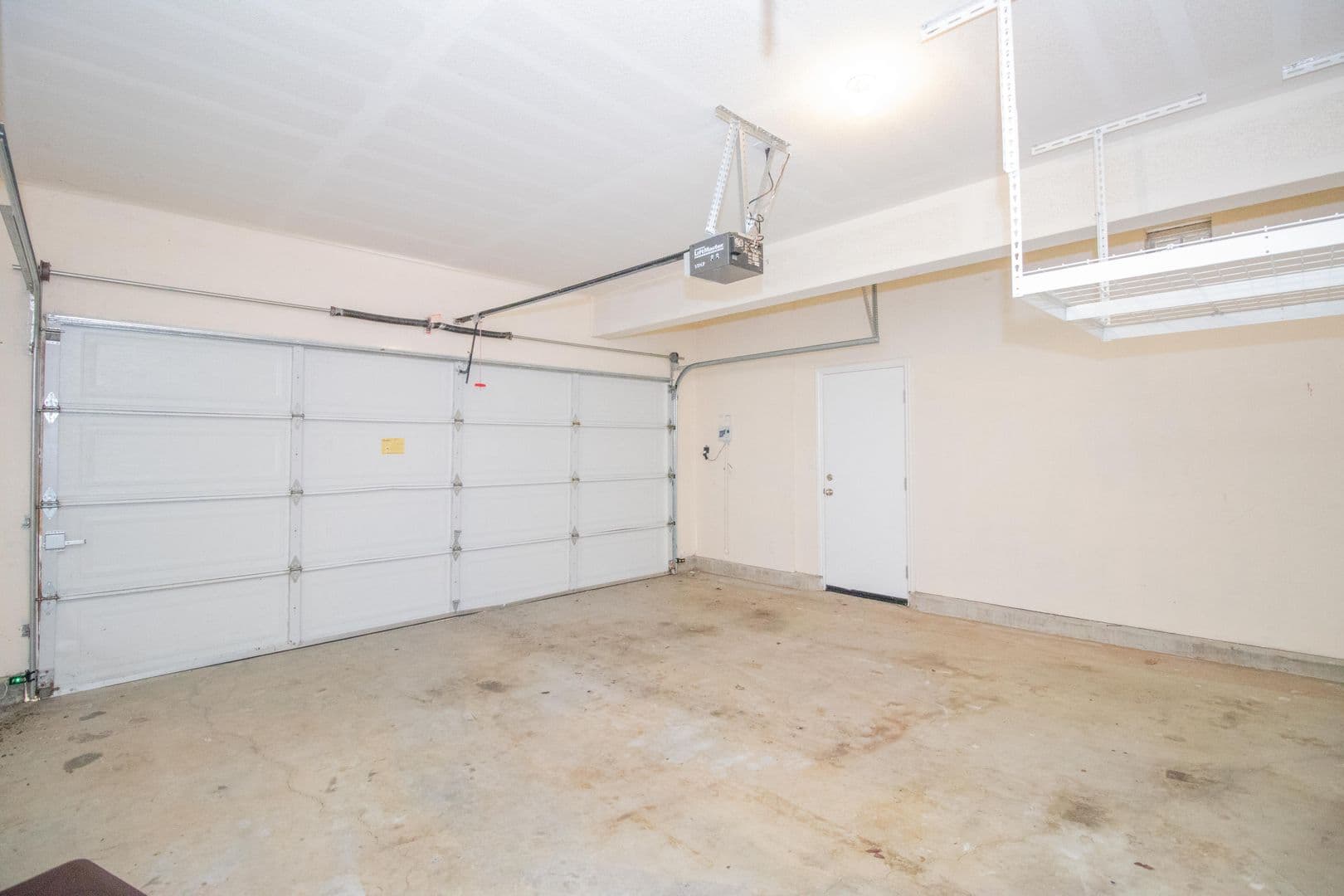 Vallejo House: 6239 Newhaven Ln