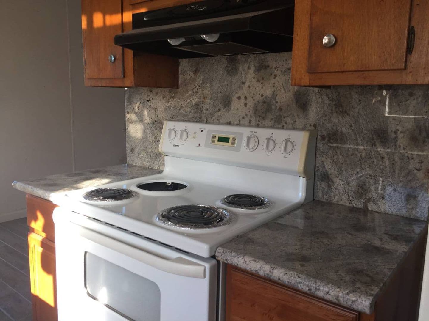 San Leandro House: 895 Coburn Ct #C,