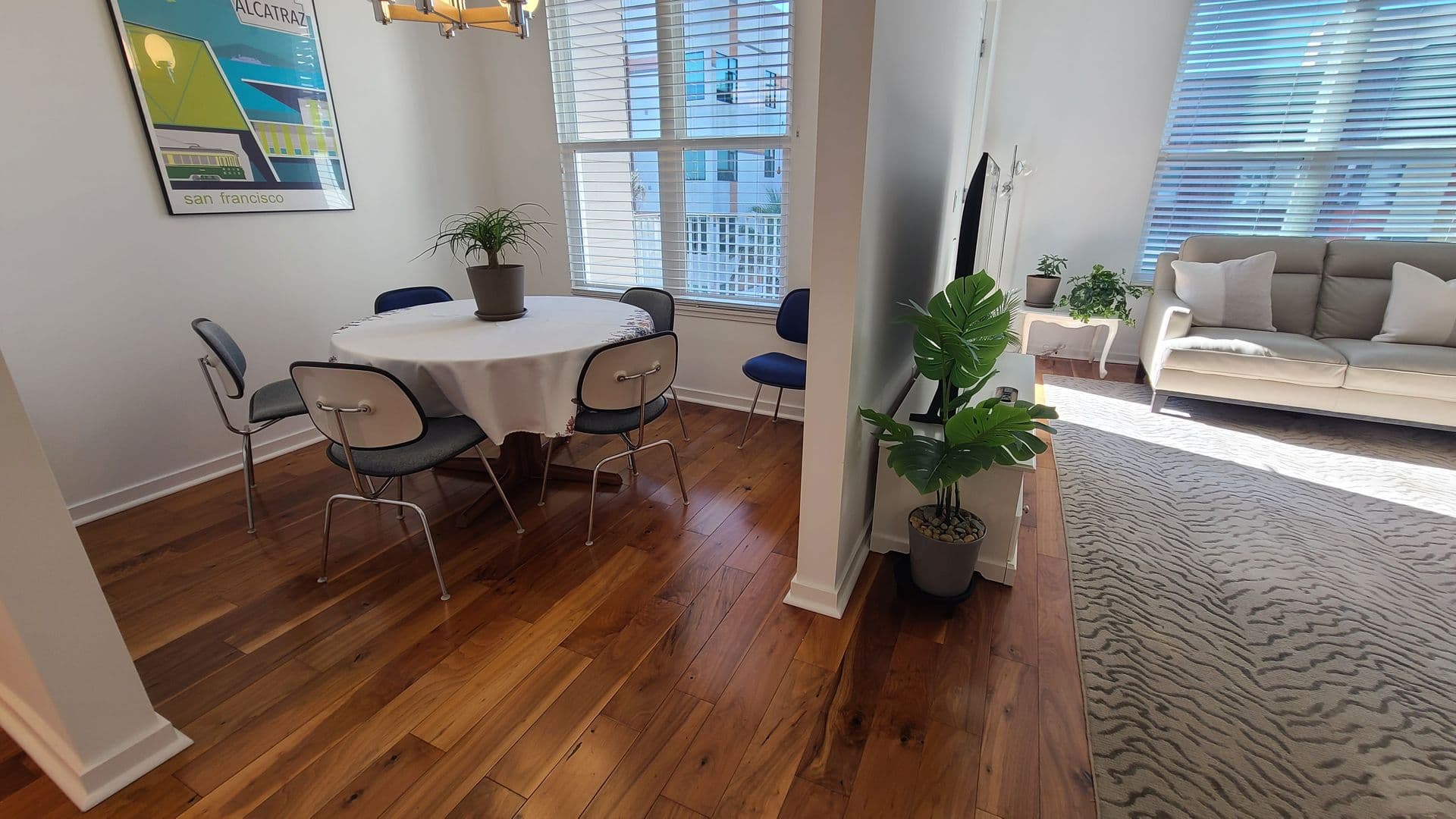 San Francisco House: 5800 3rd Street #1418