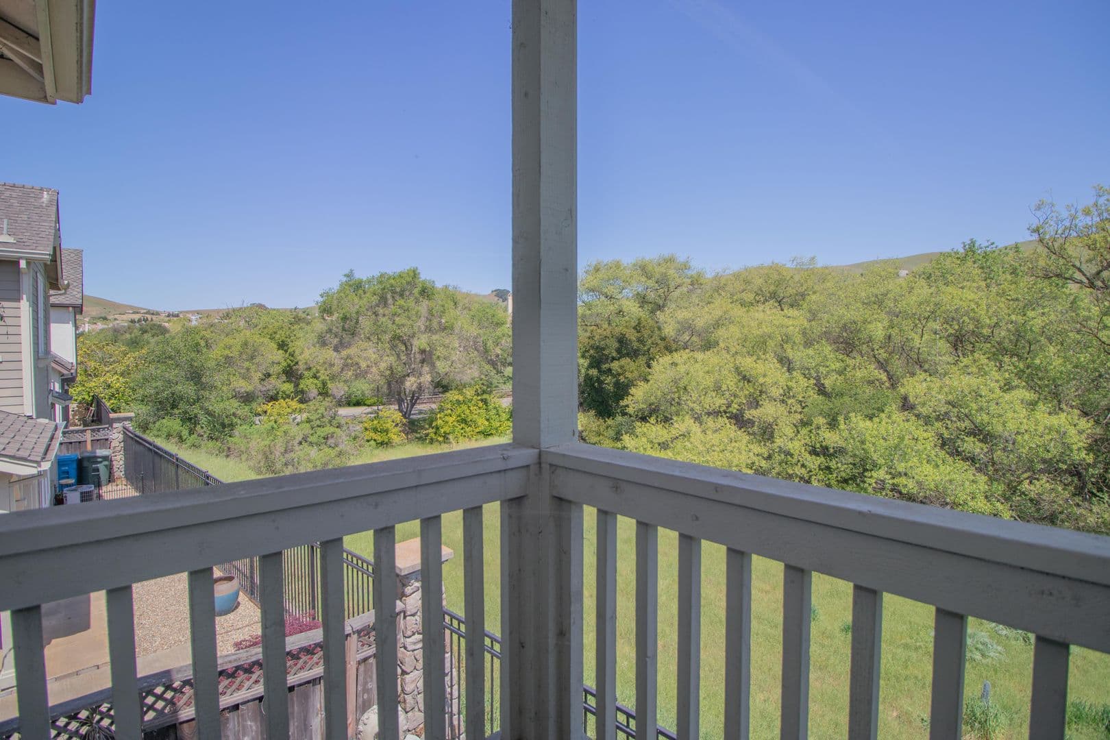 Vallejo House: 6239 Newhaven Ln