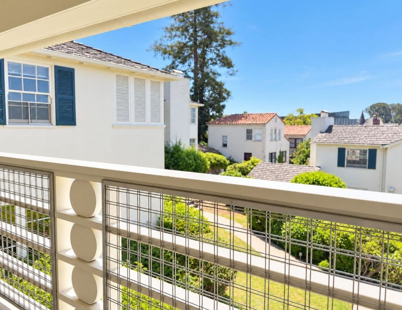 Berkeley Condo: 1739 Spruce St