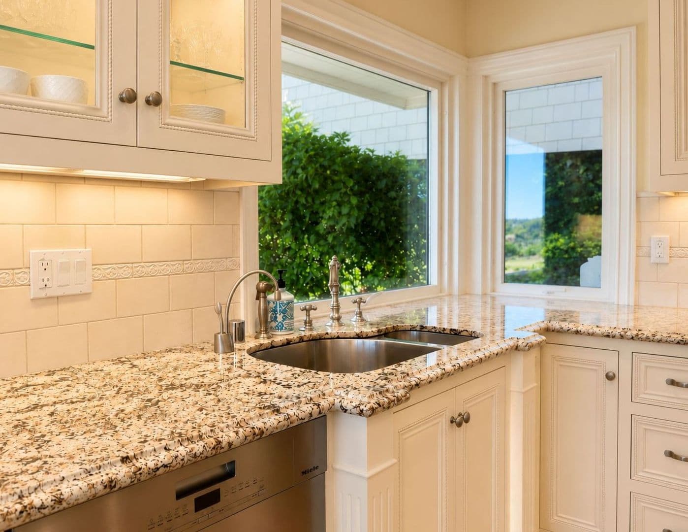 Belvedere Tiburon House: Bayview Avenue