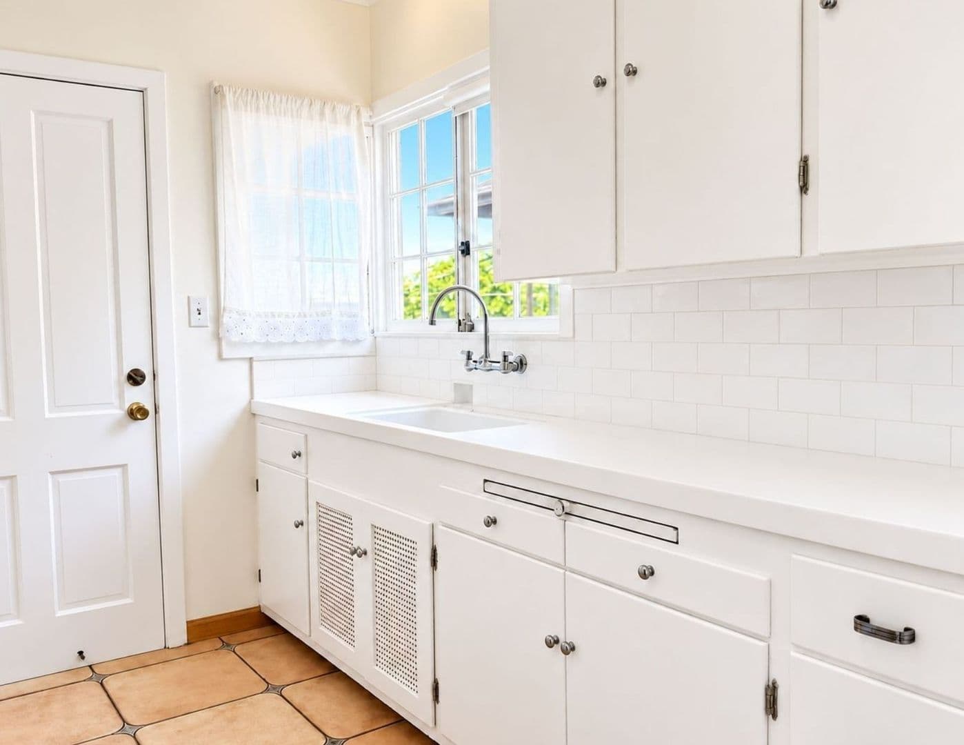 Berkeley Condo: 1739 Spruce St