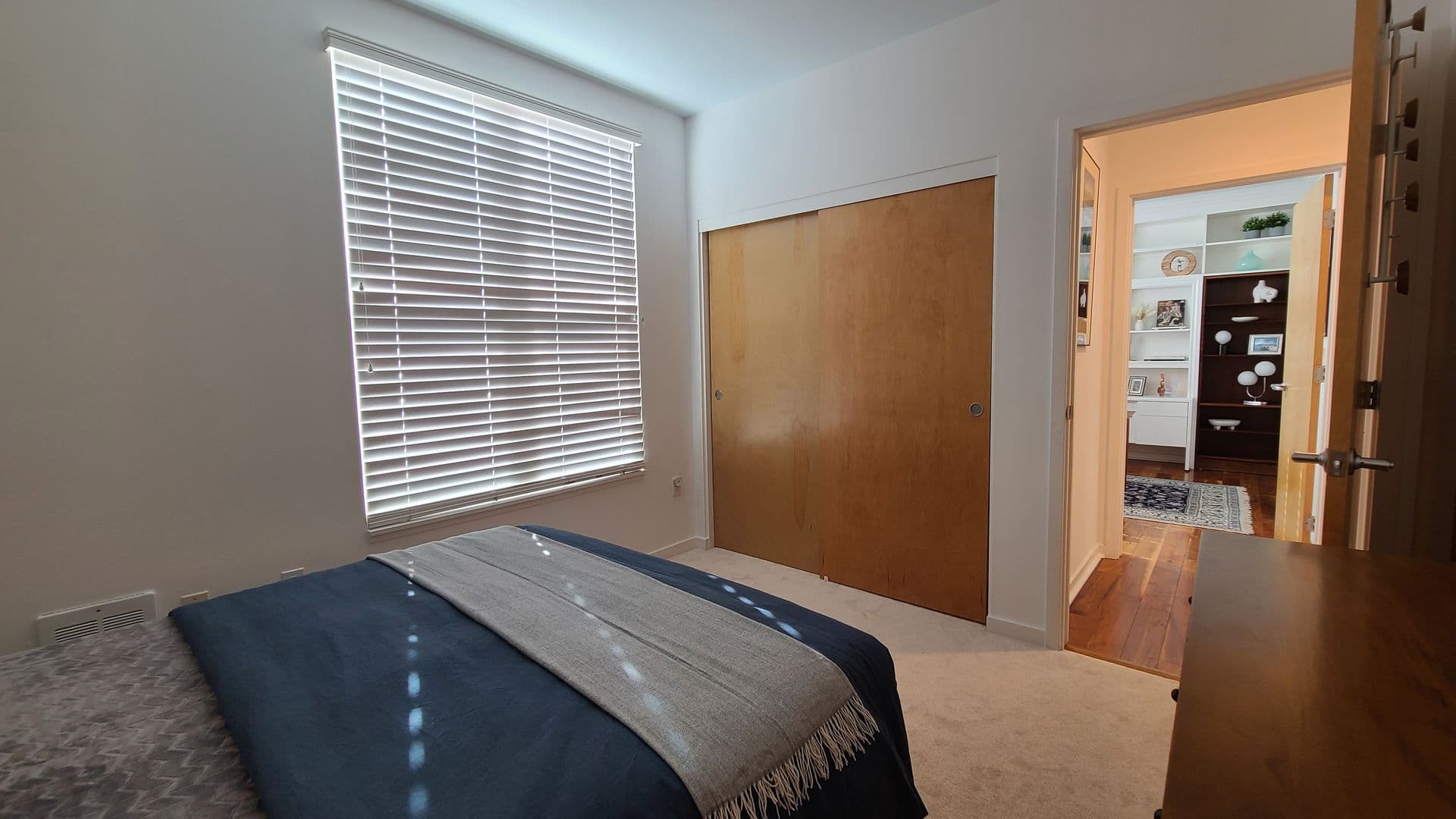 San Francisco House: 5800 3rd Street #1418