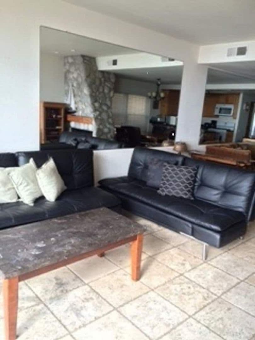 San Diego House: 3239 Ocean Front Walk
