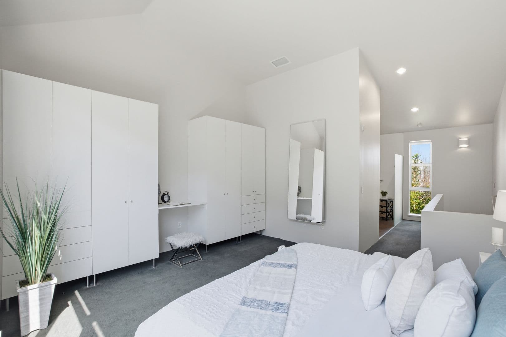Oakland Condo: 1253 Pine St