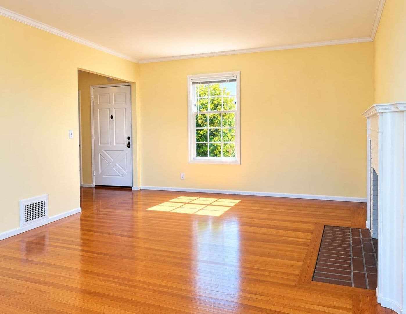 Berkeley Condo: 1739 Spruce St