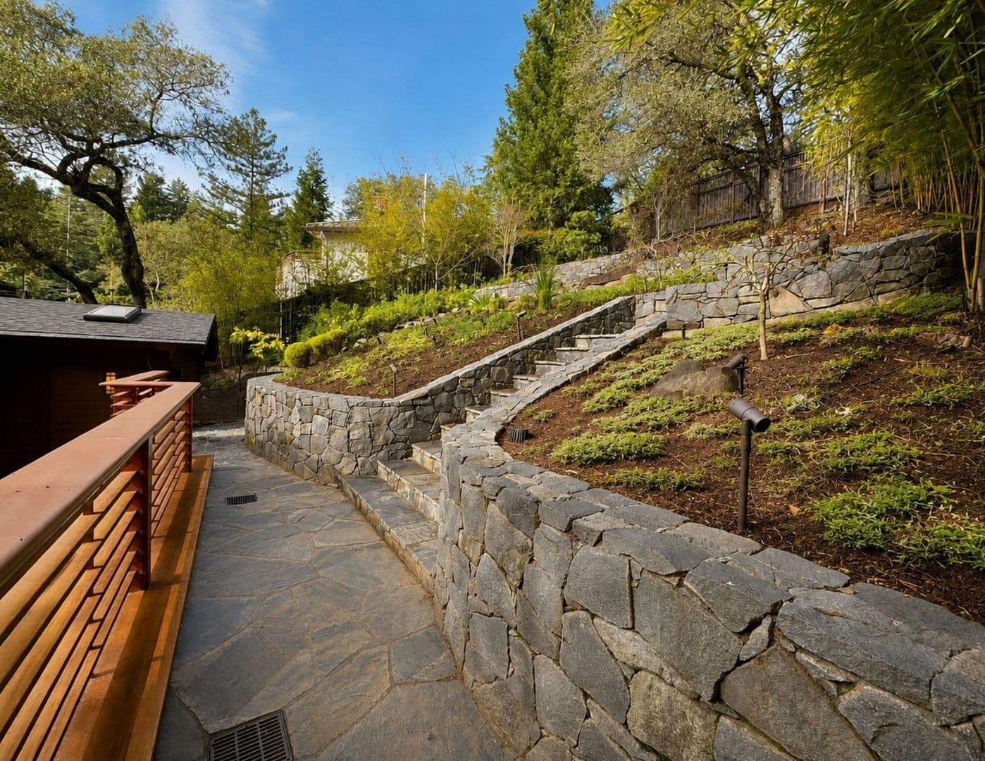 Larkspur House: 60 Frances Ave
