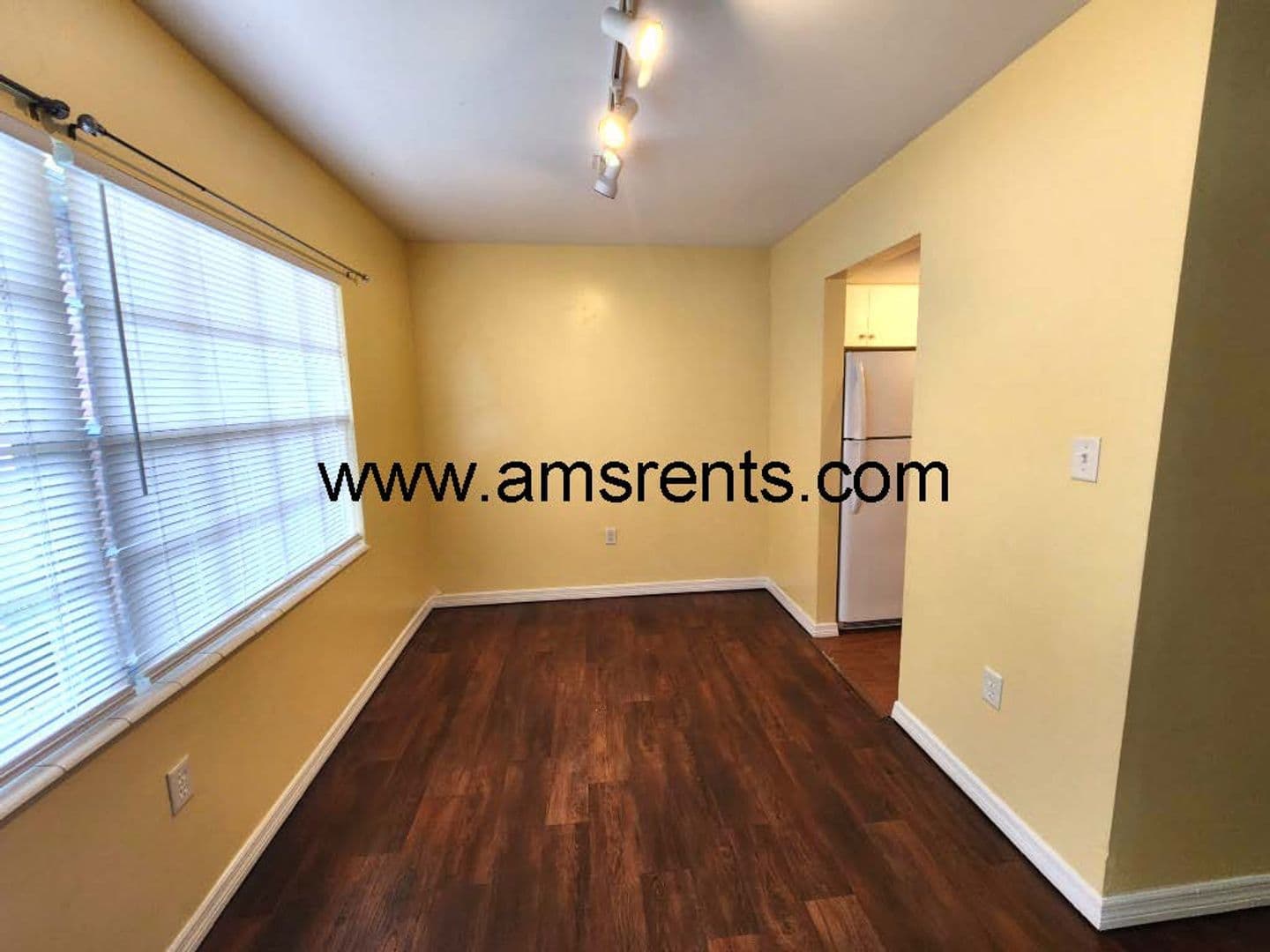 Orlando Apartment: 1406 W Holden Ave Unit A-10
