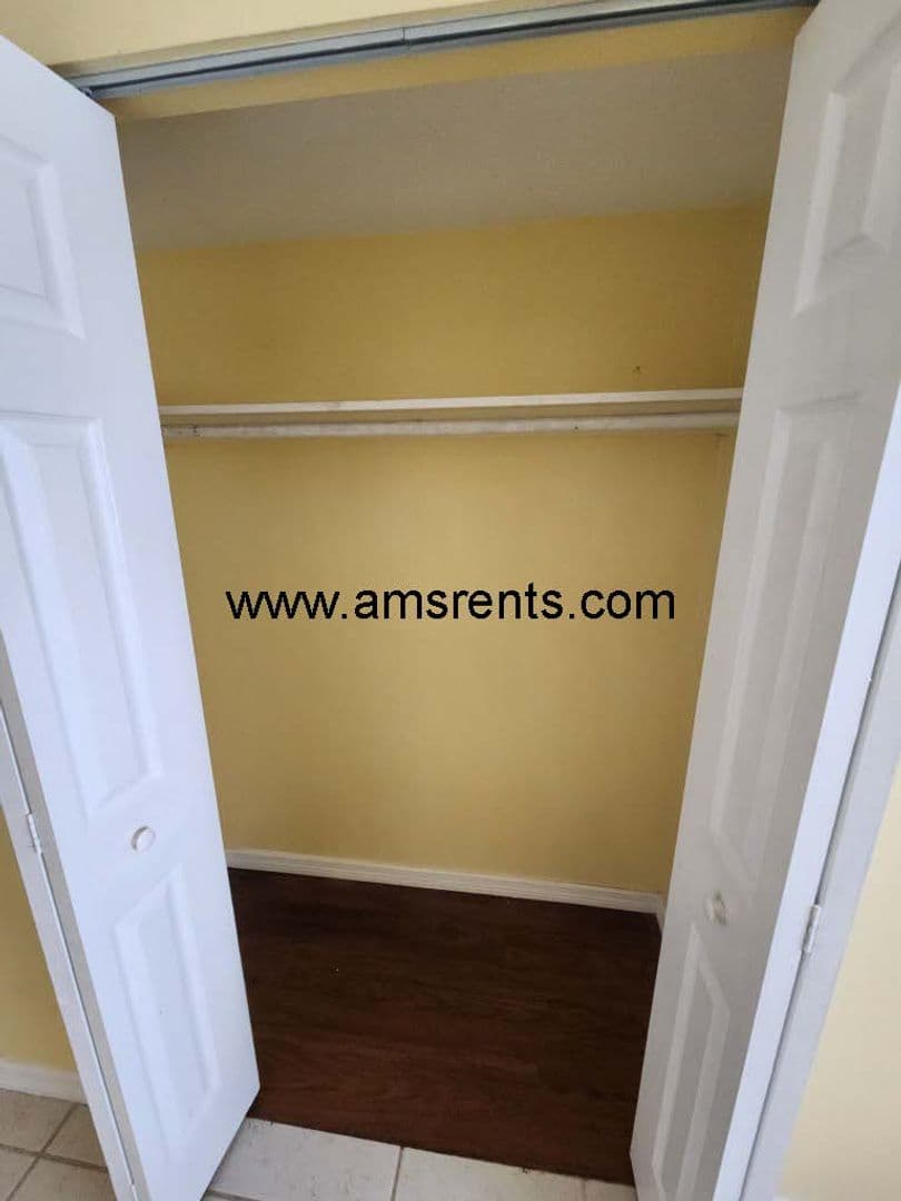 Orlando Apartment: 1406 W Holden Ave Unit A-10