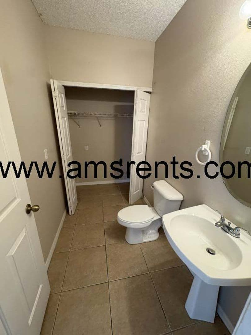Kissimmee House: 2404 Condado Ct.