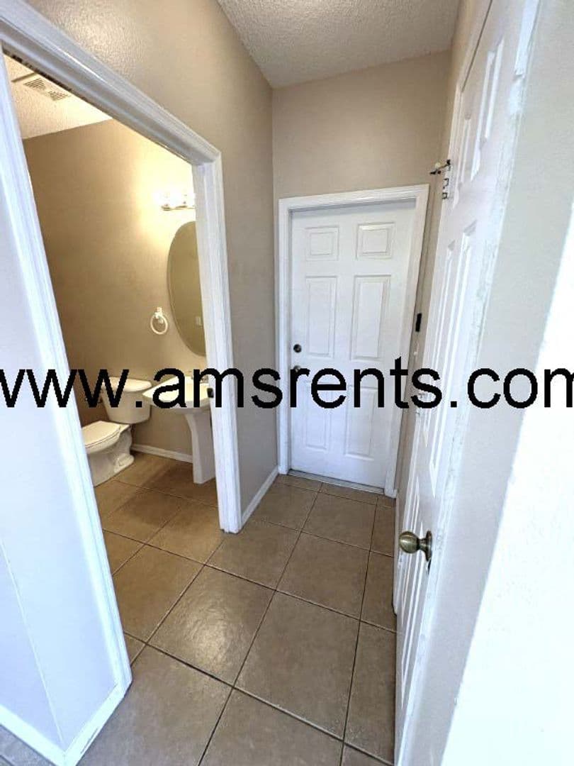 Kissimmee House: 2404 Condado Ct.