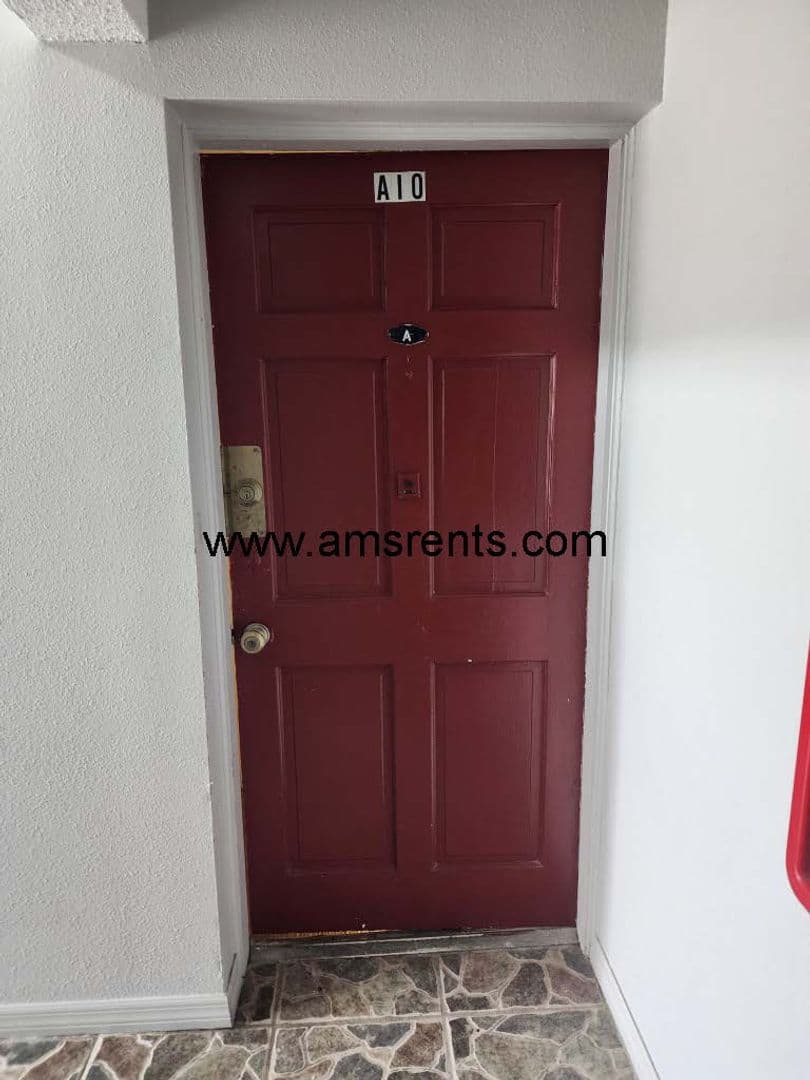 Orlando Apartment: 1406 W Holden Ave Unit A-10