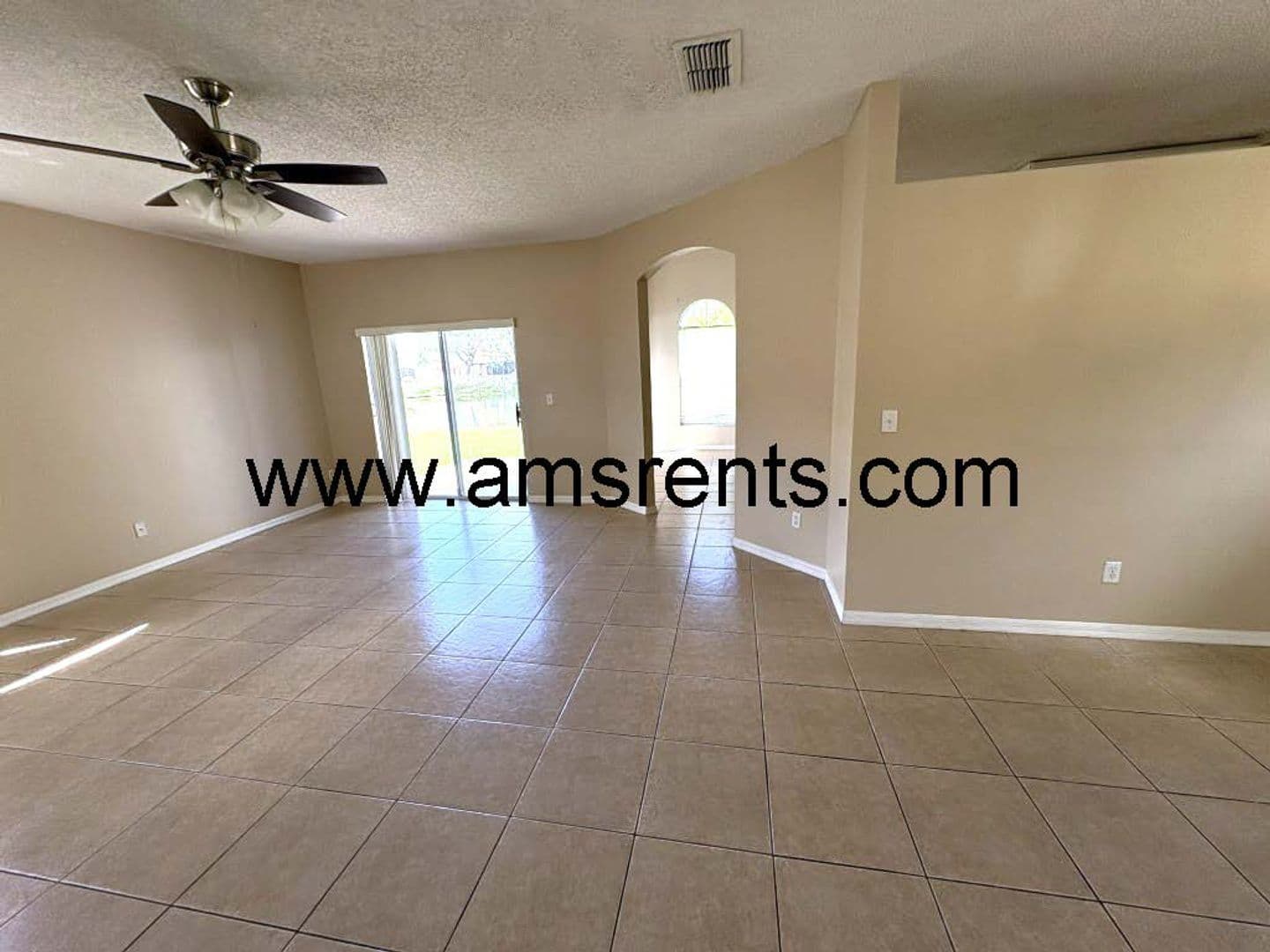Kissimmee House: 2404 Condado Ct.