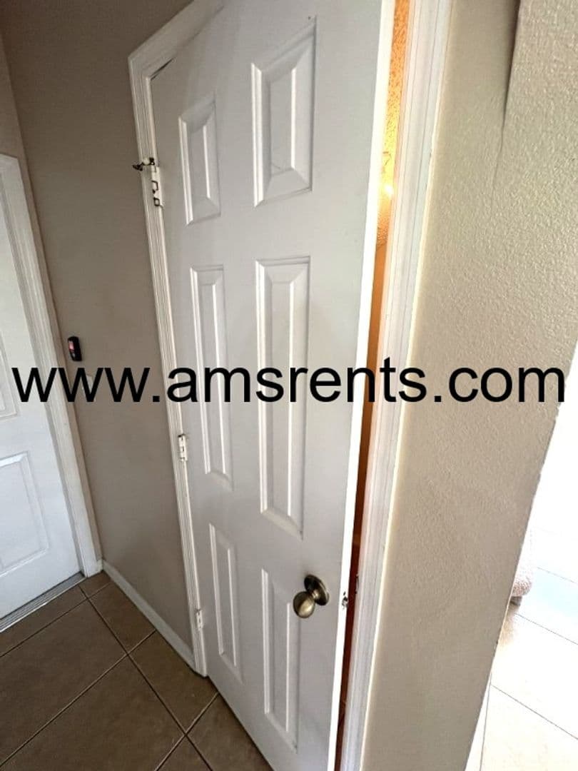 Kissimmee House: 2404 Condado Ct.
