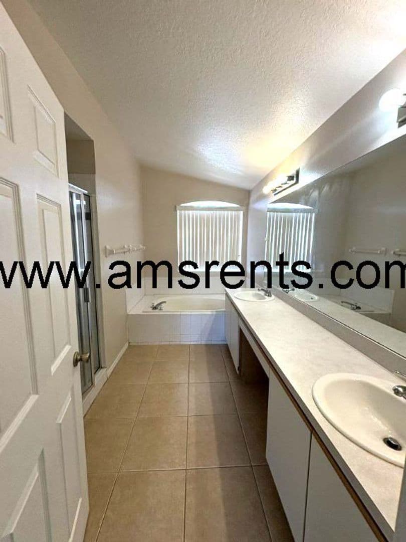 Kissimmee House: 2404 Condado Ct.